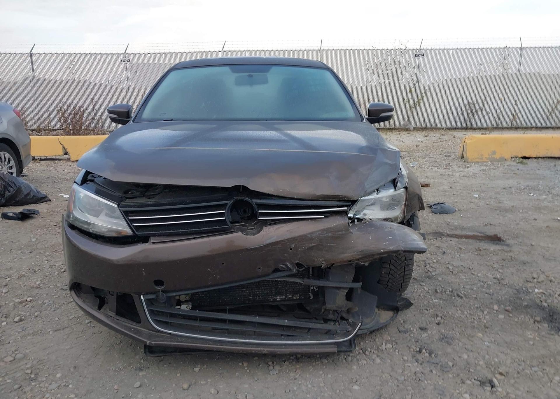 2013 VOLKSWAGEN JETTA SE
