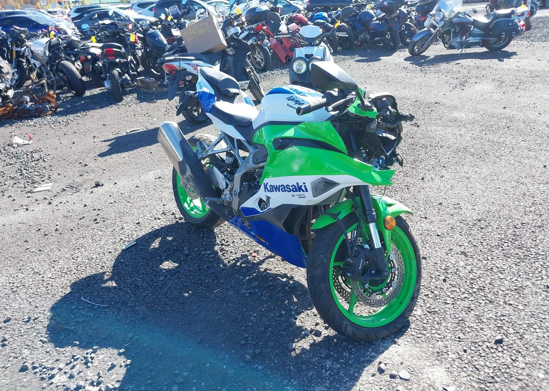 2024 KAWASAKI ZX400 S