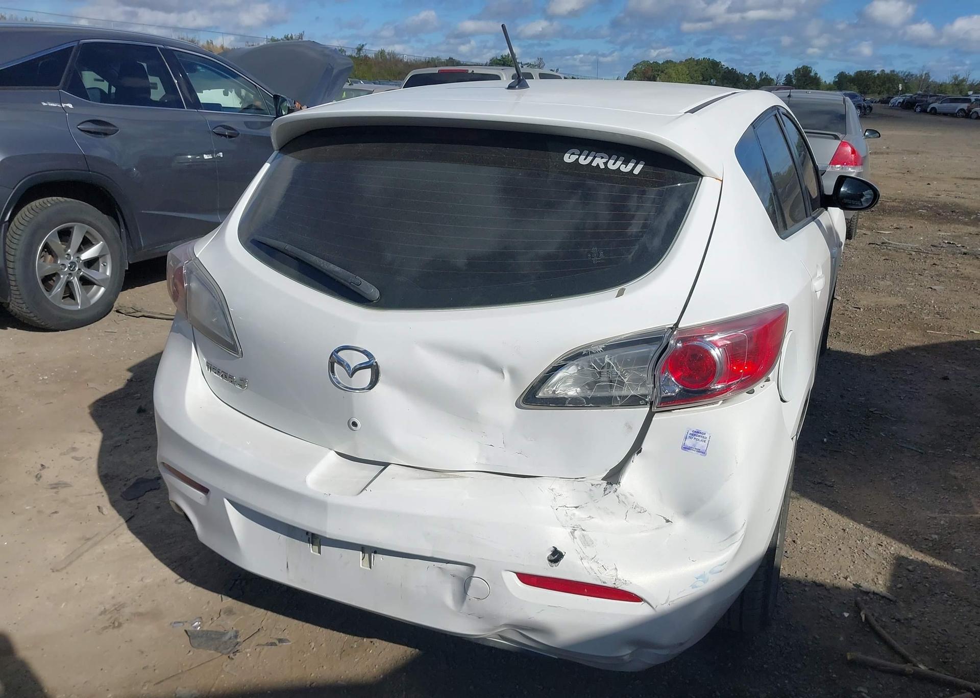 2010 MAZDA 3 I