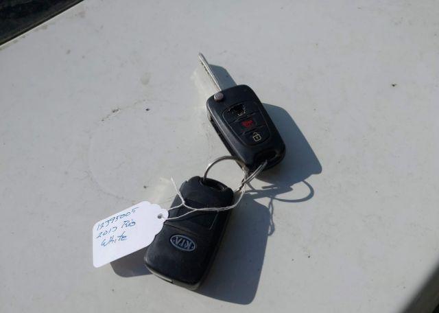 2013 KIA RIO EX