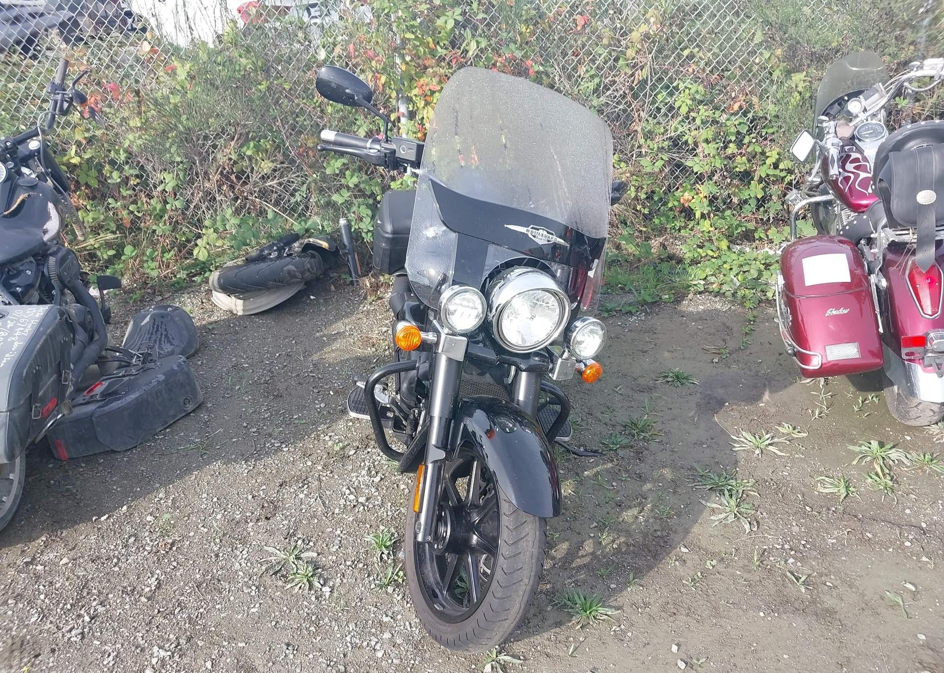 2018 SUZUKI VL1500 B