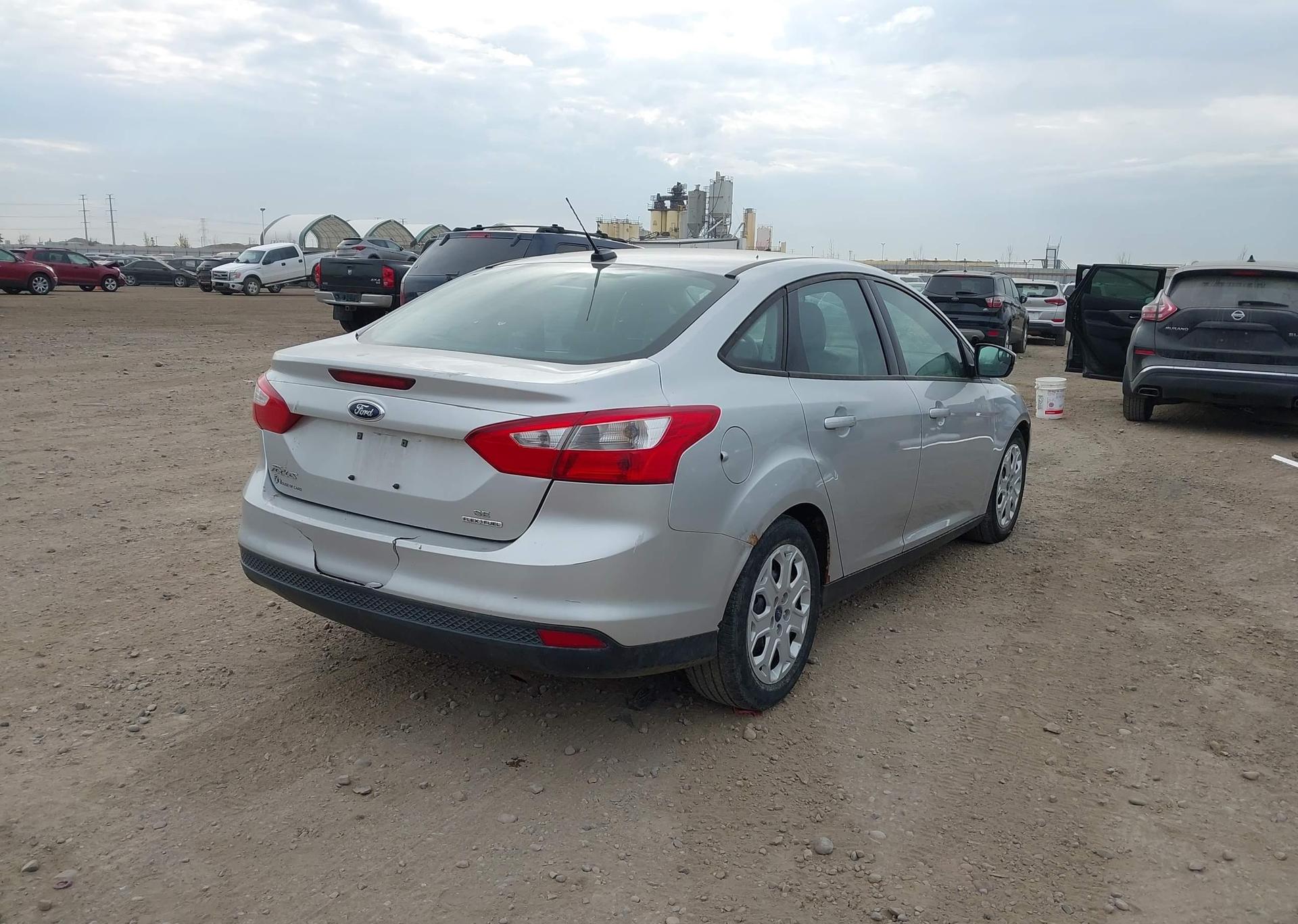 2014 FORD FOCUS SE
