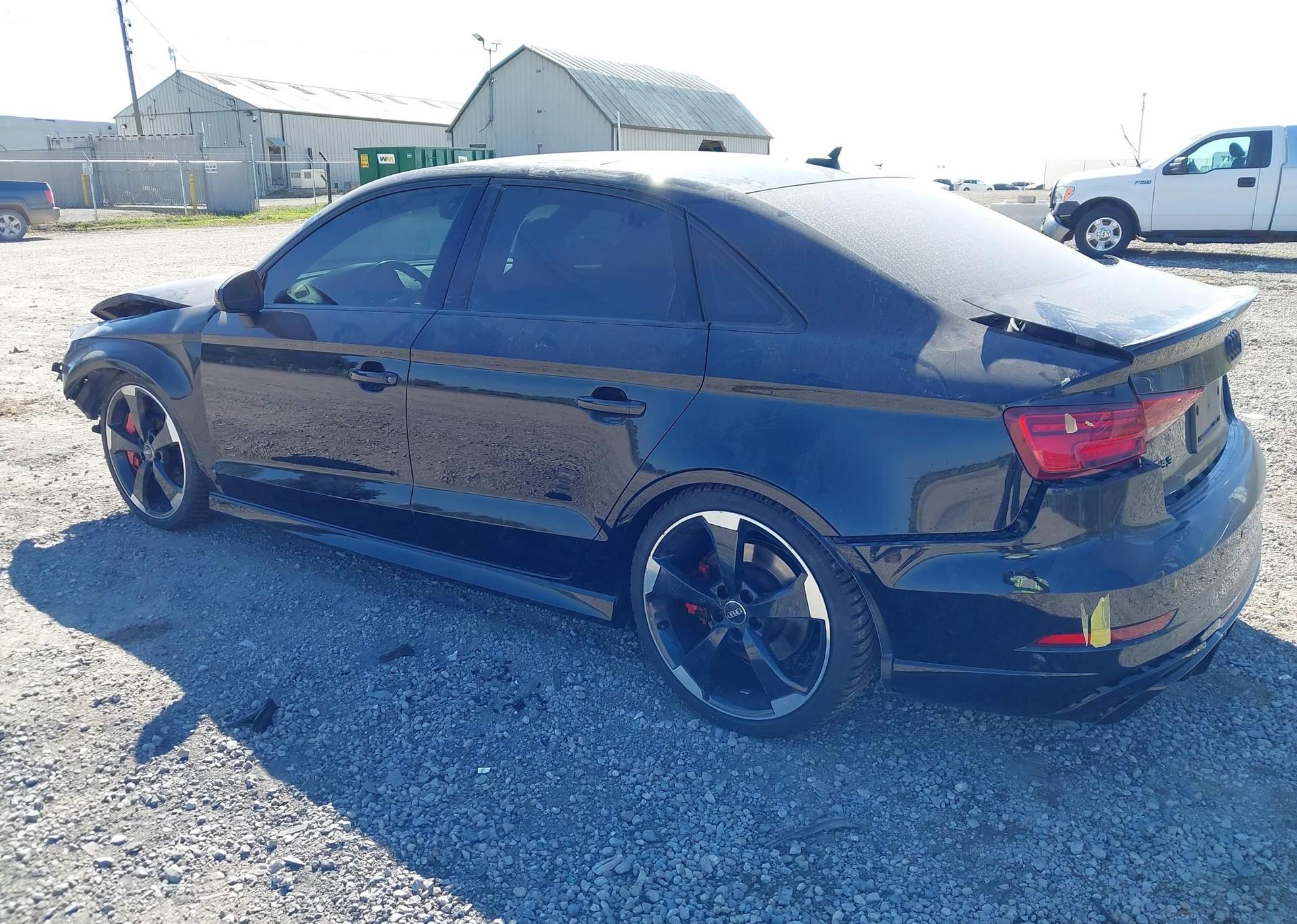 2018 AUDI RS3