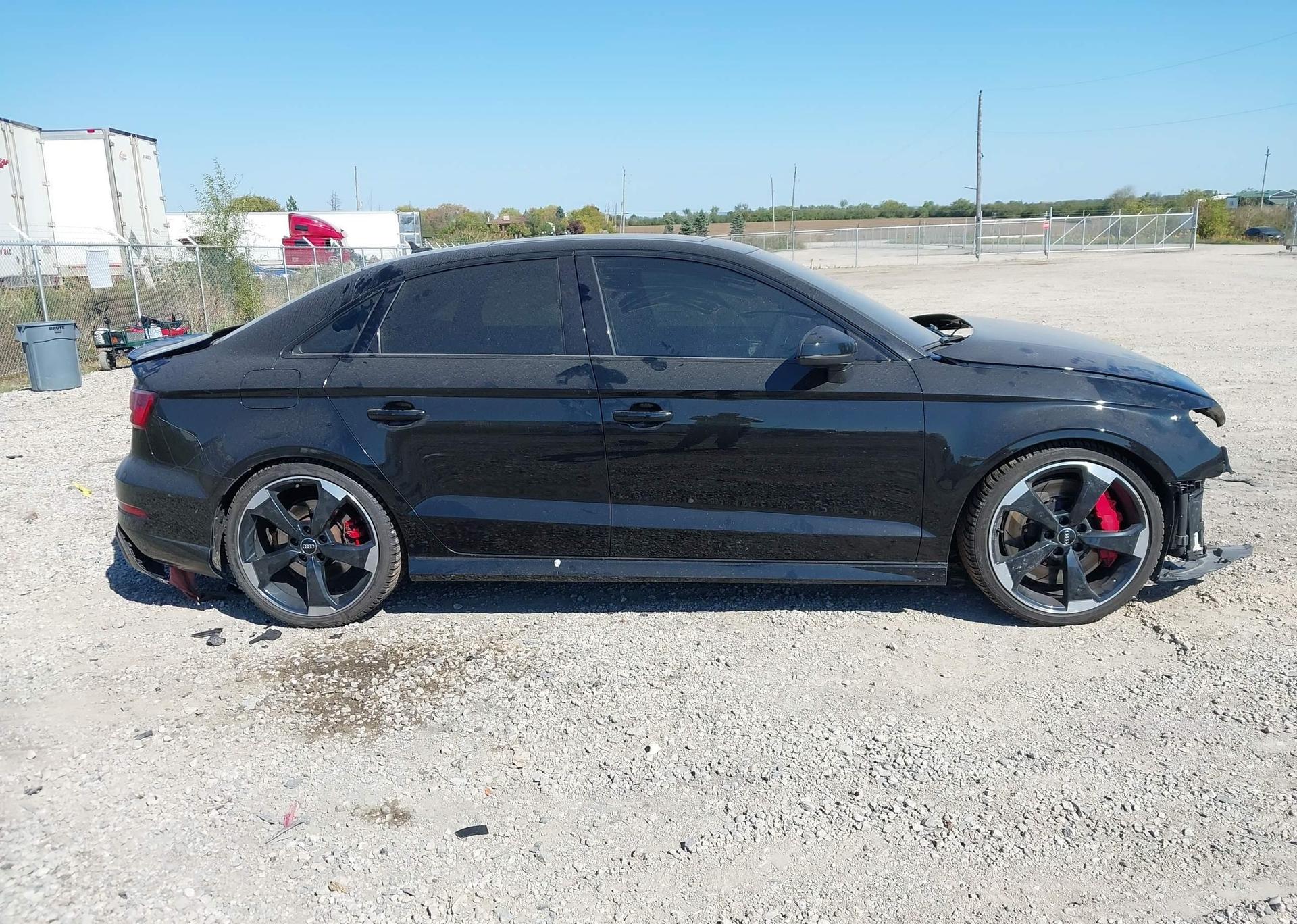 2018 AUDI RS3