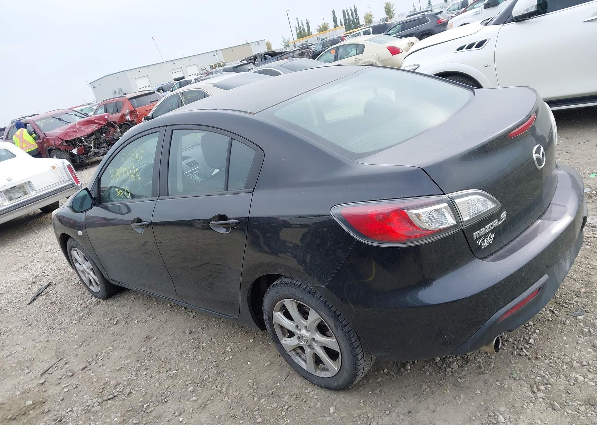 2010 MAZDA 3 I