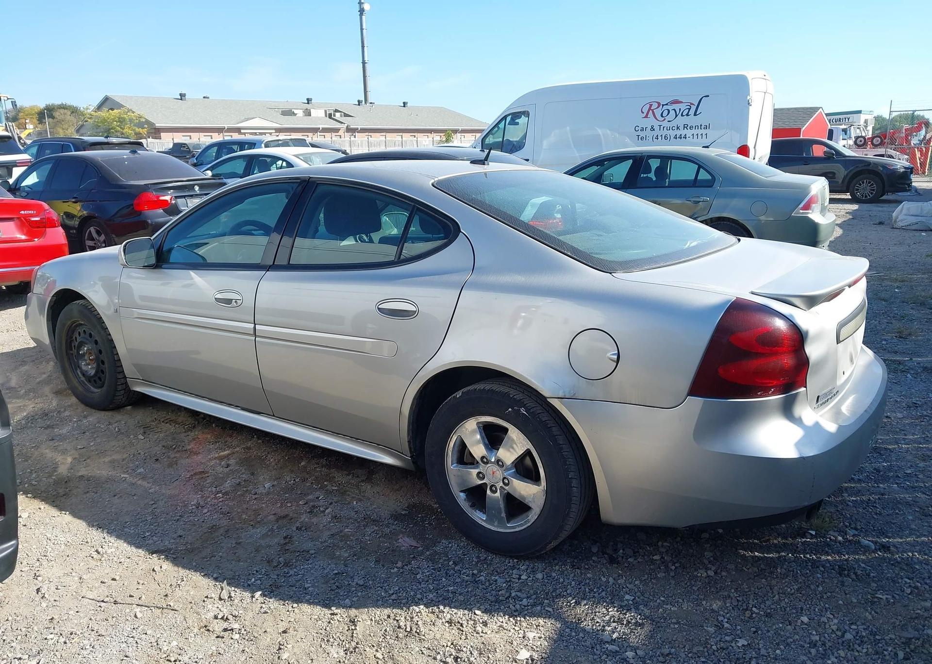 2006 PONTIAC GRAND PRIX