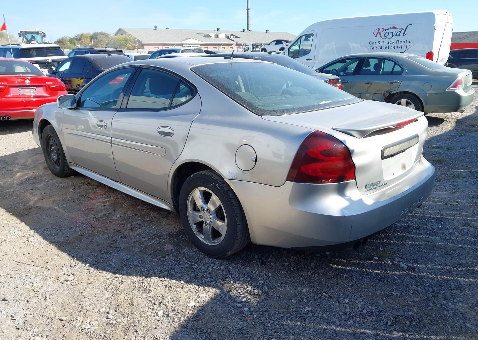 2006 PONTIAC GRAND PRIX