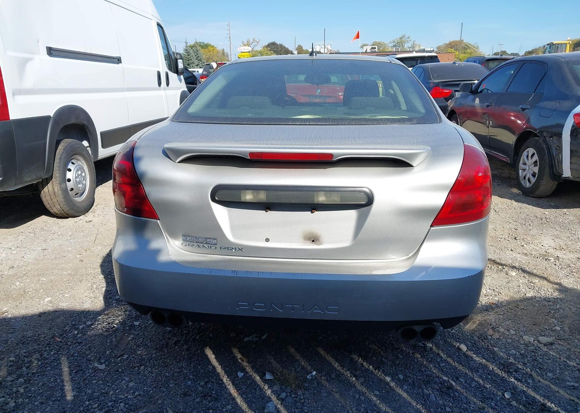 2006 PONTIAC GRAND PRIX