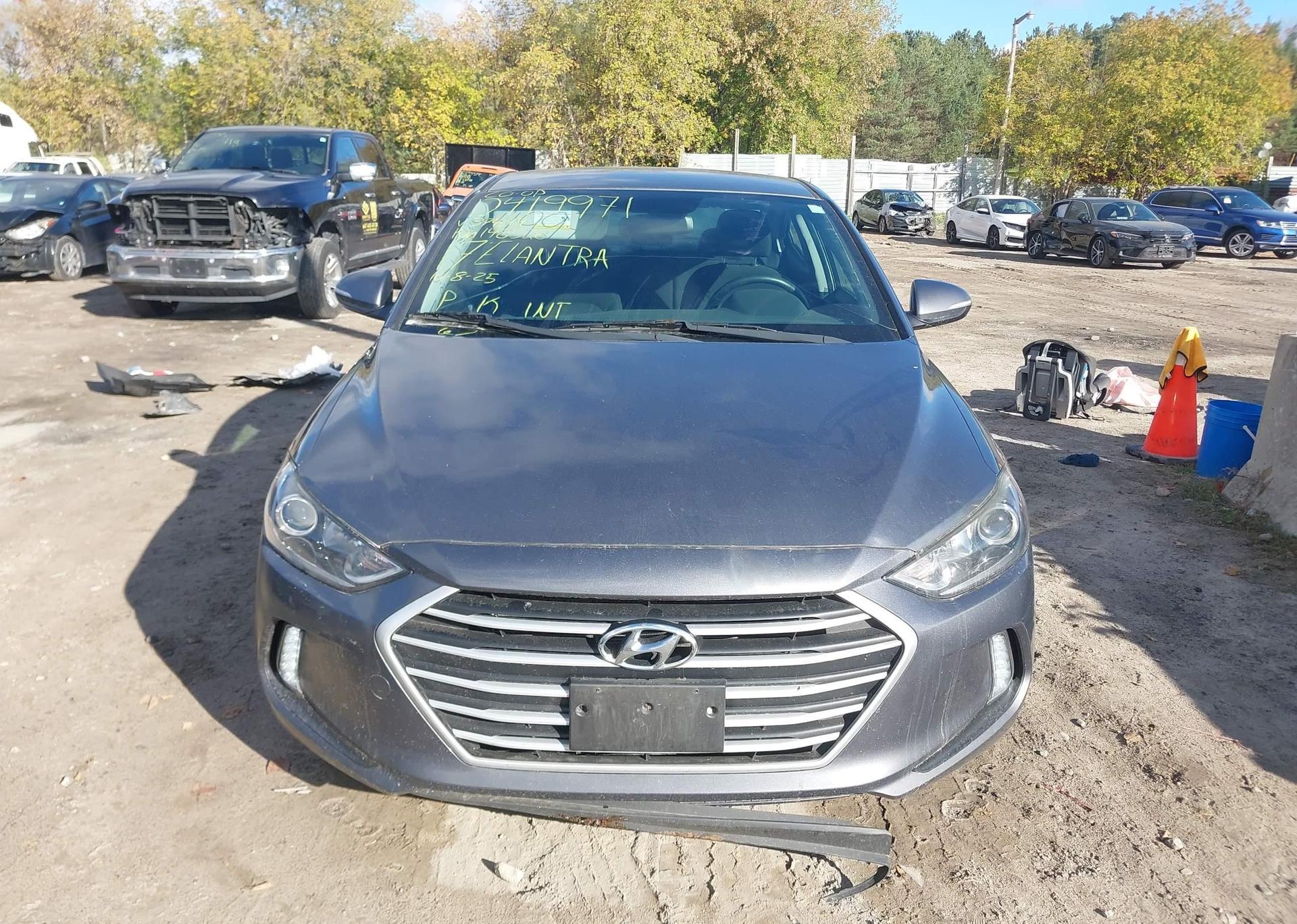 2017 HYUNDAI ELANTRA SE