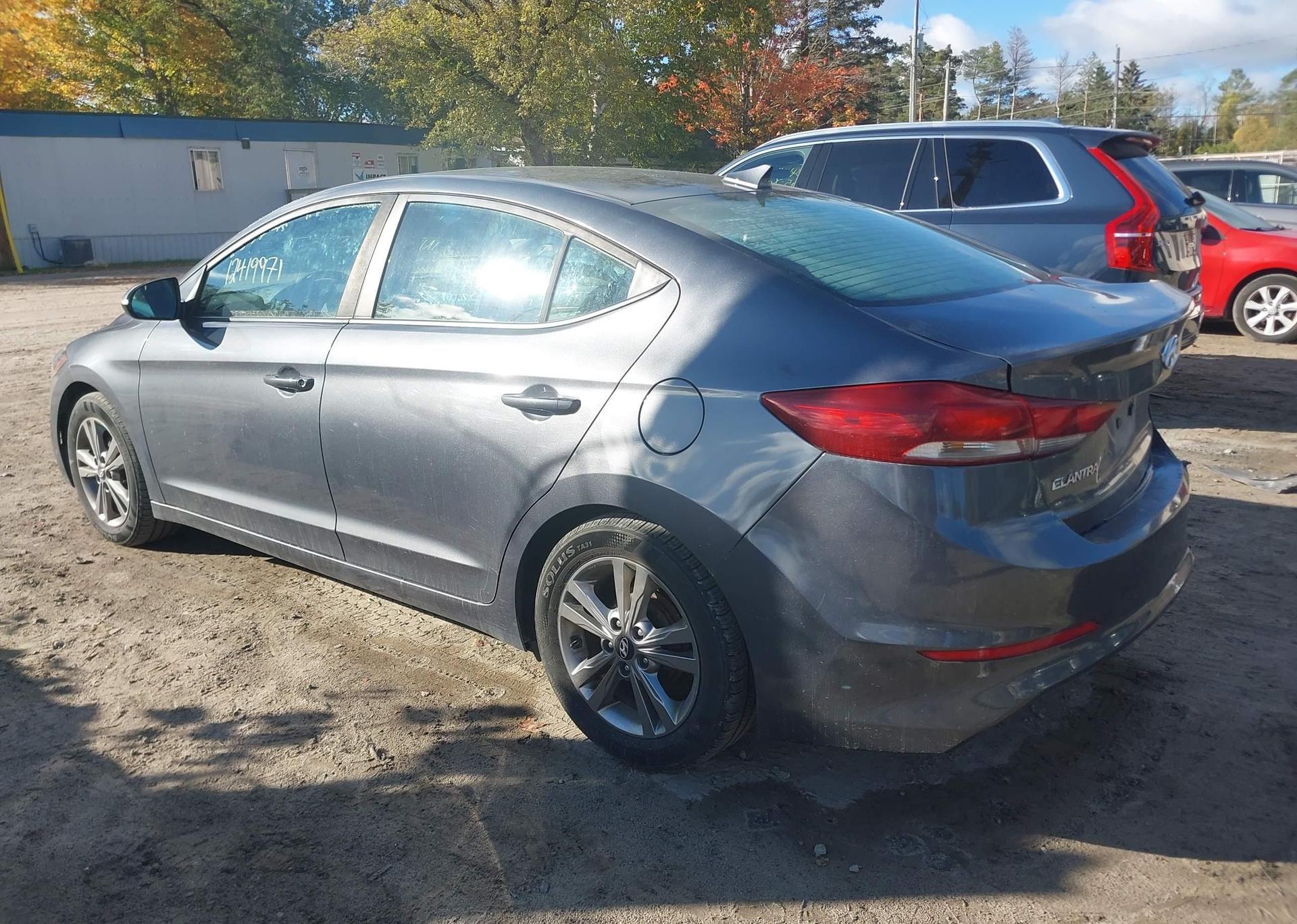 2017 HYUNDAI ELANTRA SE
