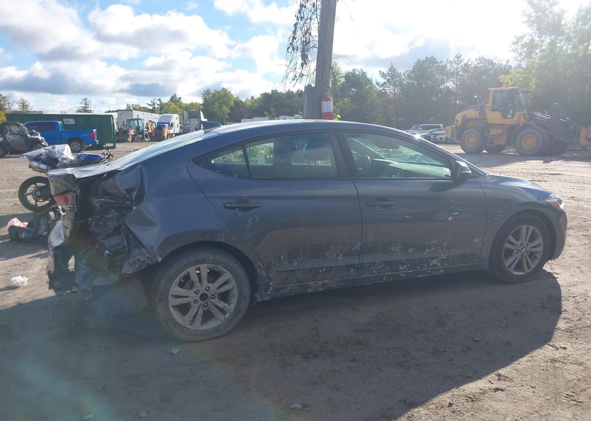 2017 HYUNDAI ELANTRA SE