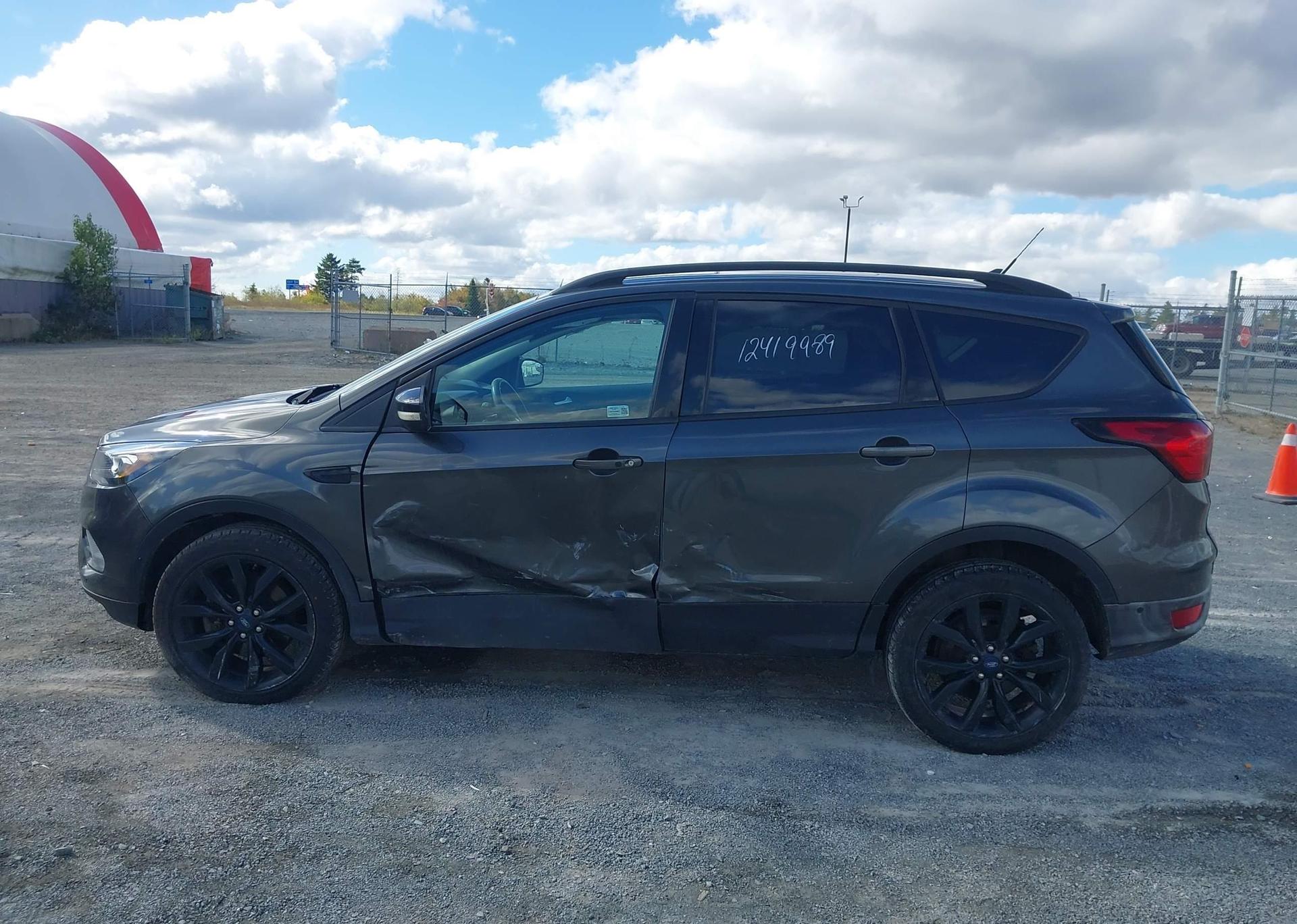 2019 FORD ESCAPE TITANIUM