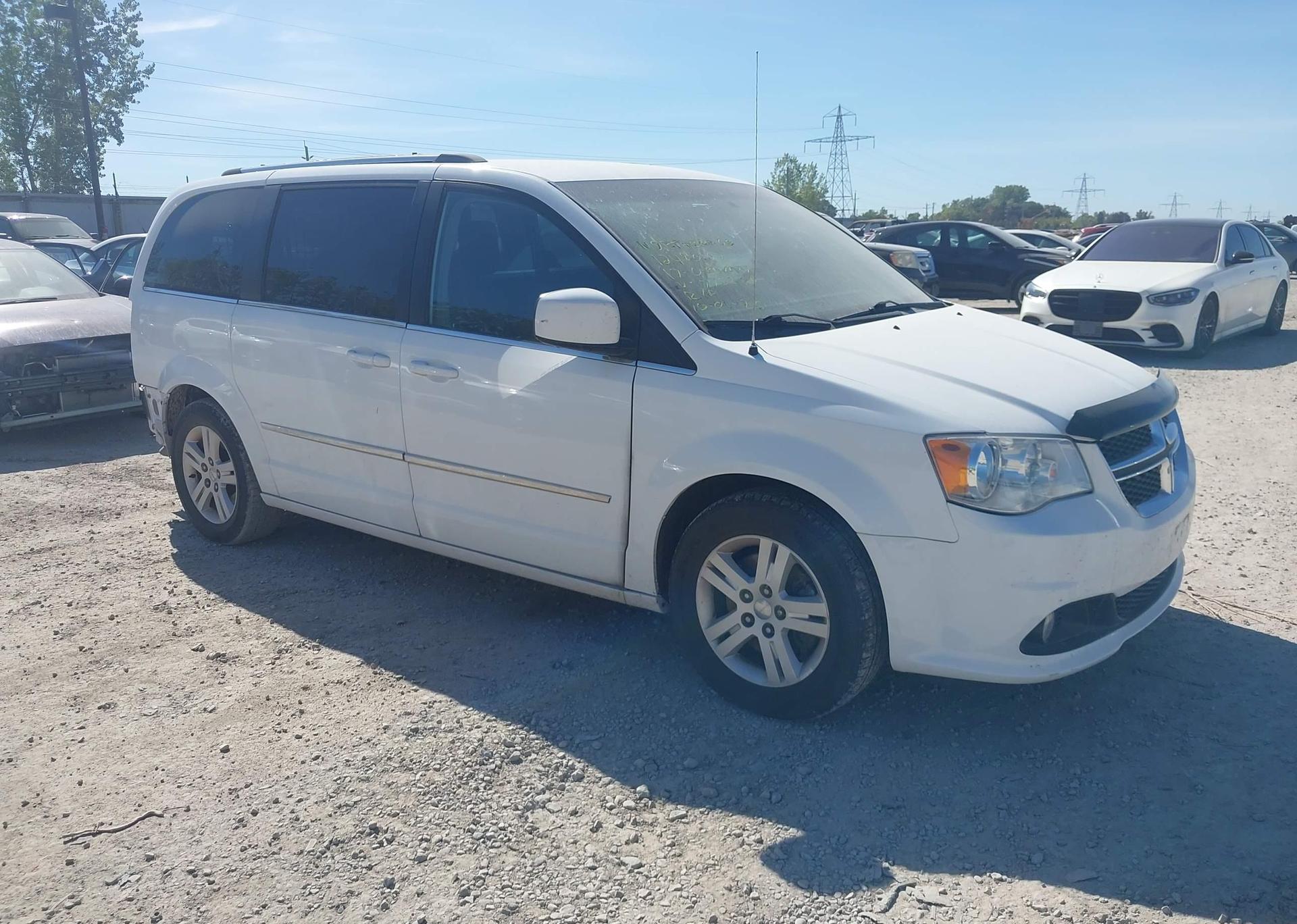 2017 DODGE GRAND CARAVAN CREW