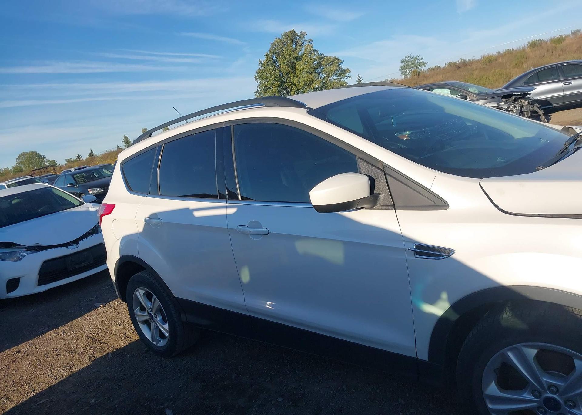 2014 FORD ESCAPE SE