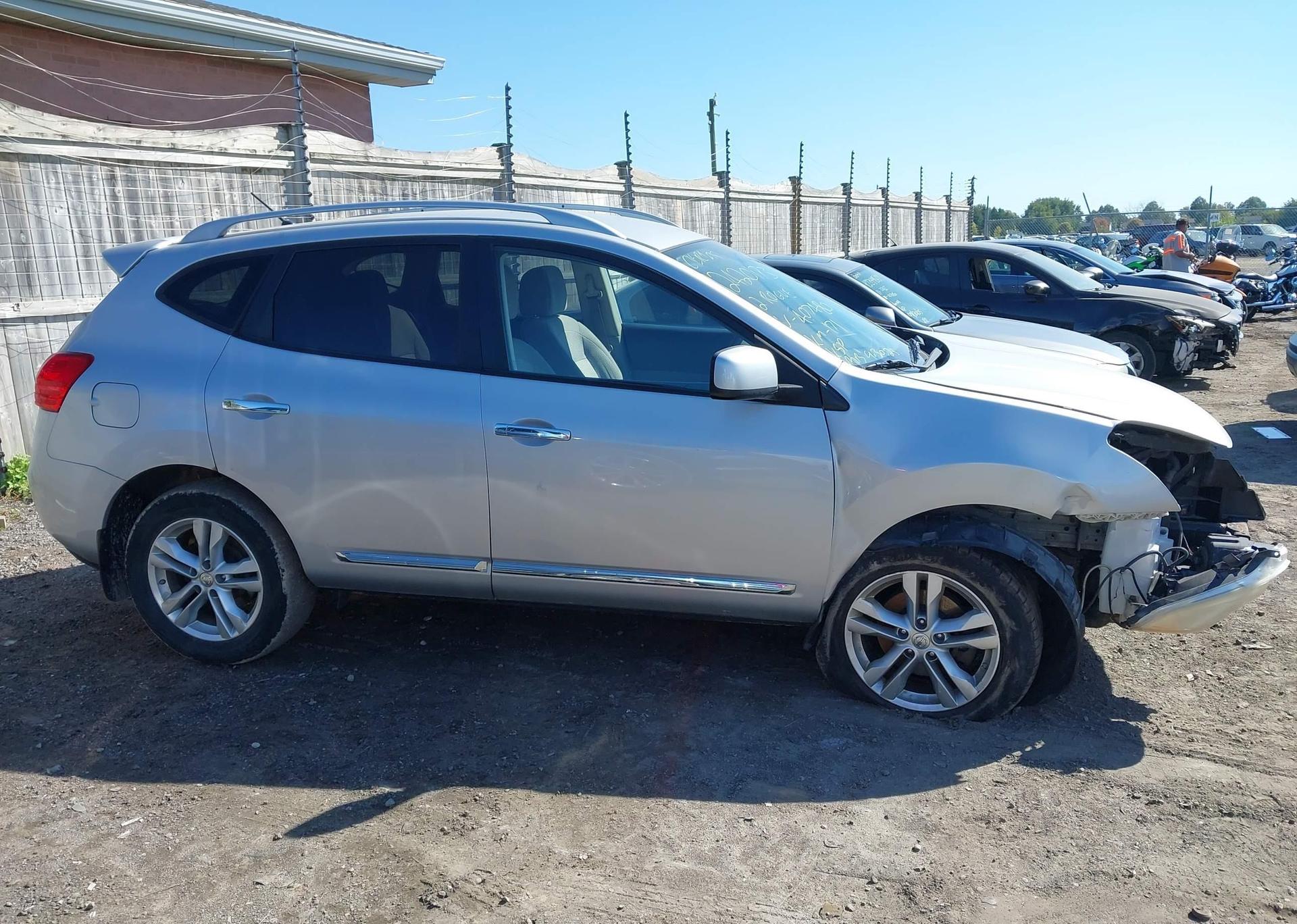 2012 NISSAN ROGUE S