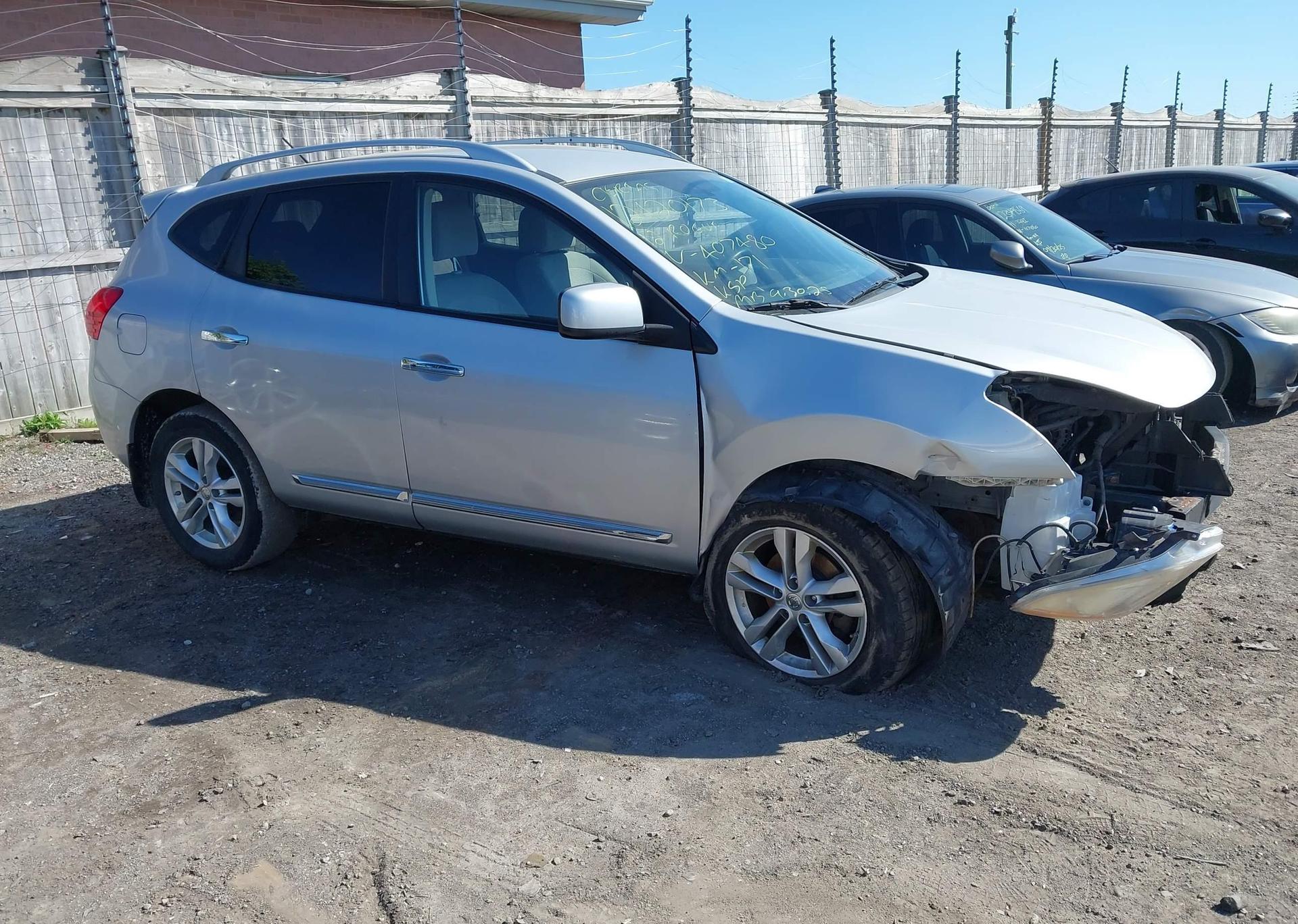 2012 NISSAN ROGUE S