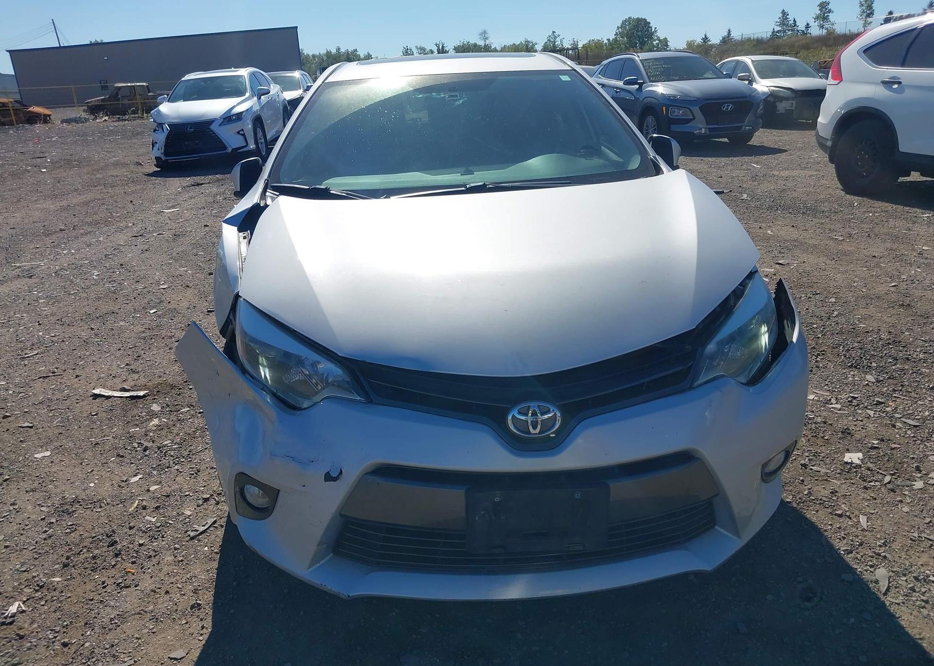 2015 TOYOTA COROLLA