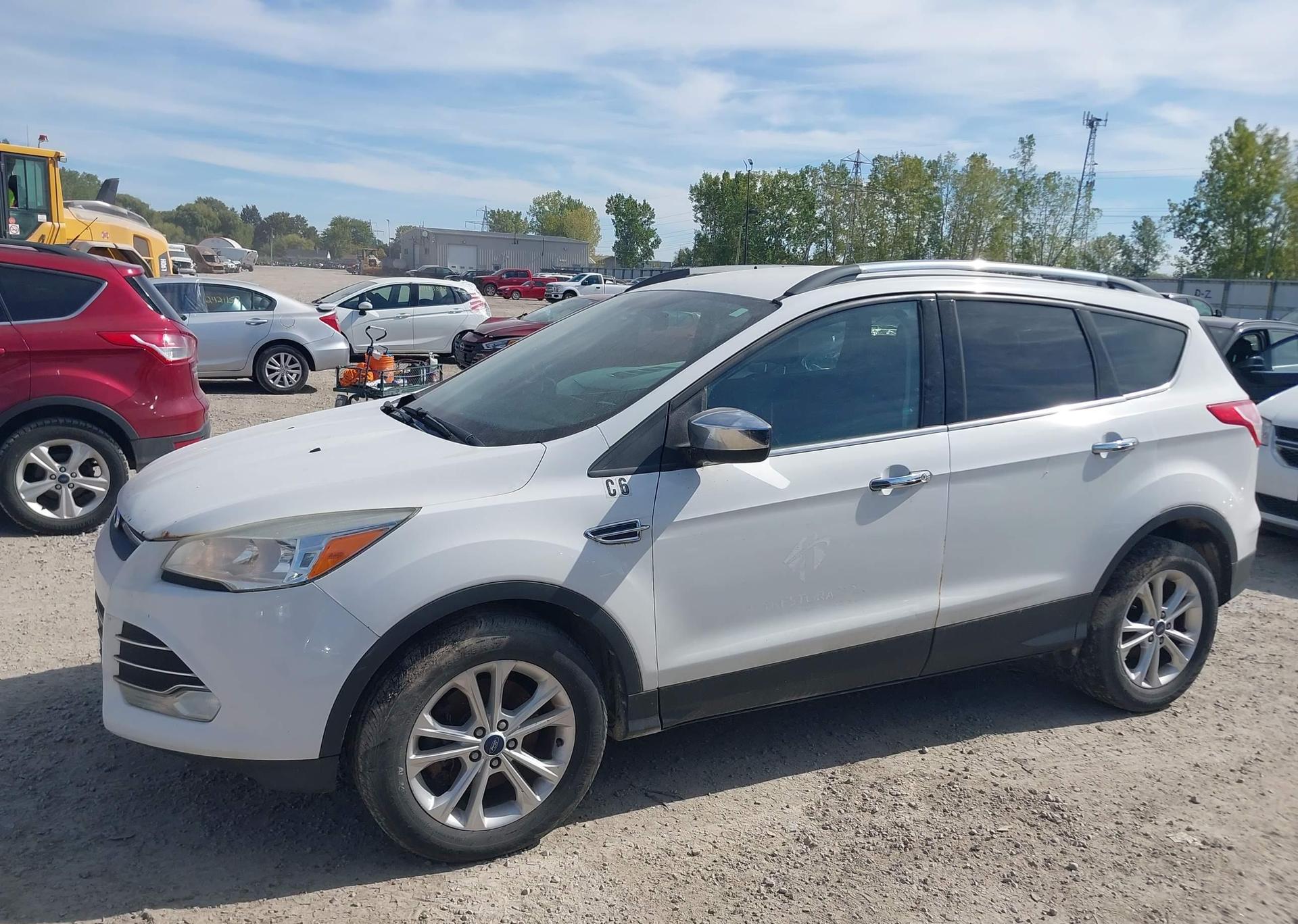 2015 FORD ESCAPE SE
