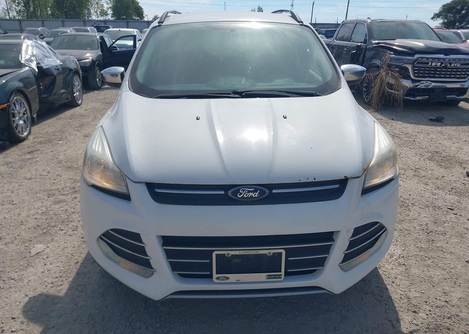 2015 FORD ESCAPE SE