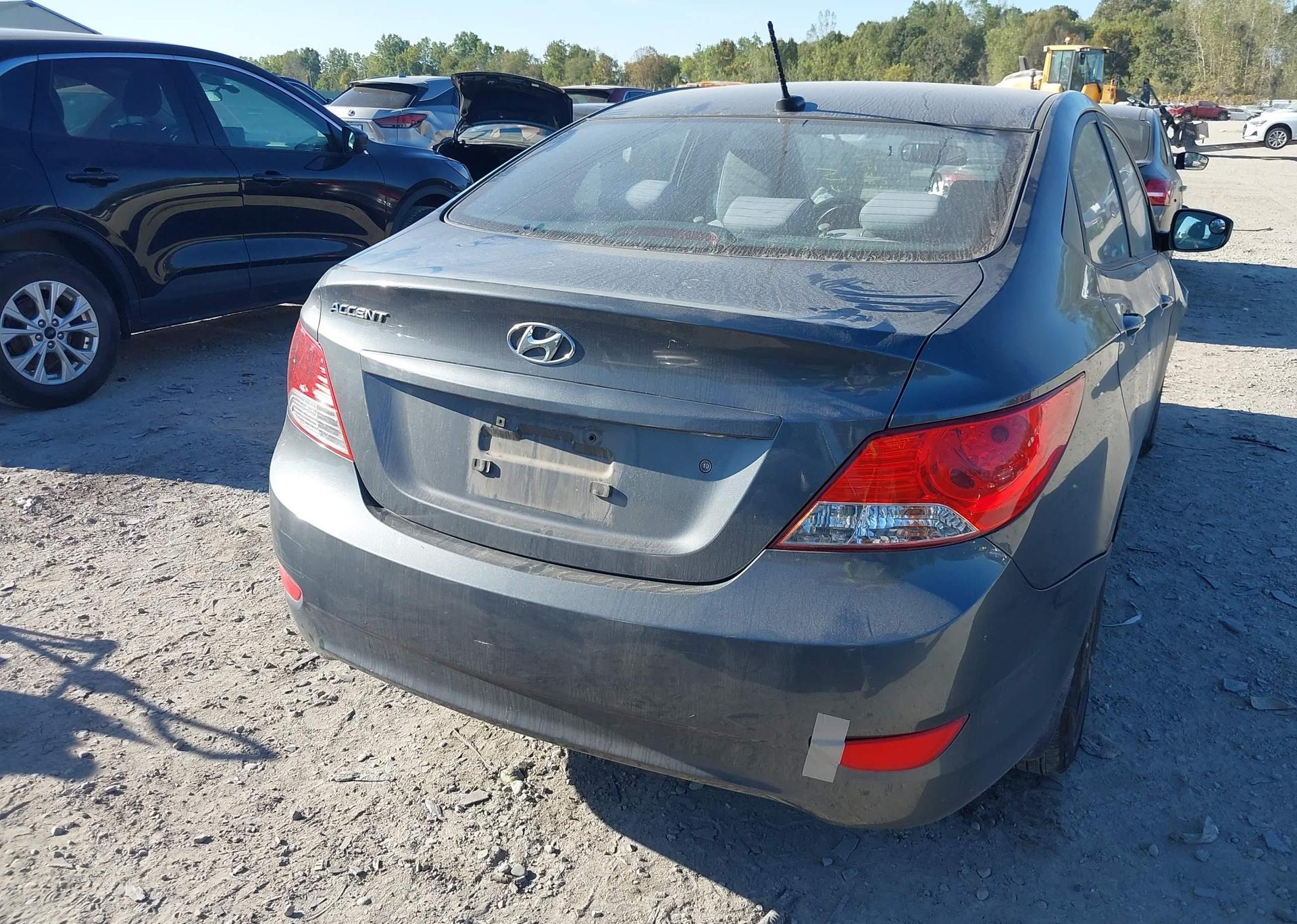 2013 HYUNDAI ACCENT GL