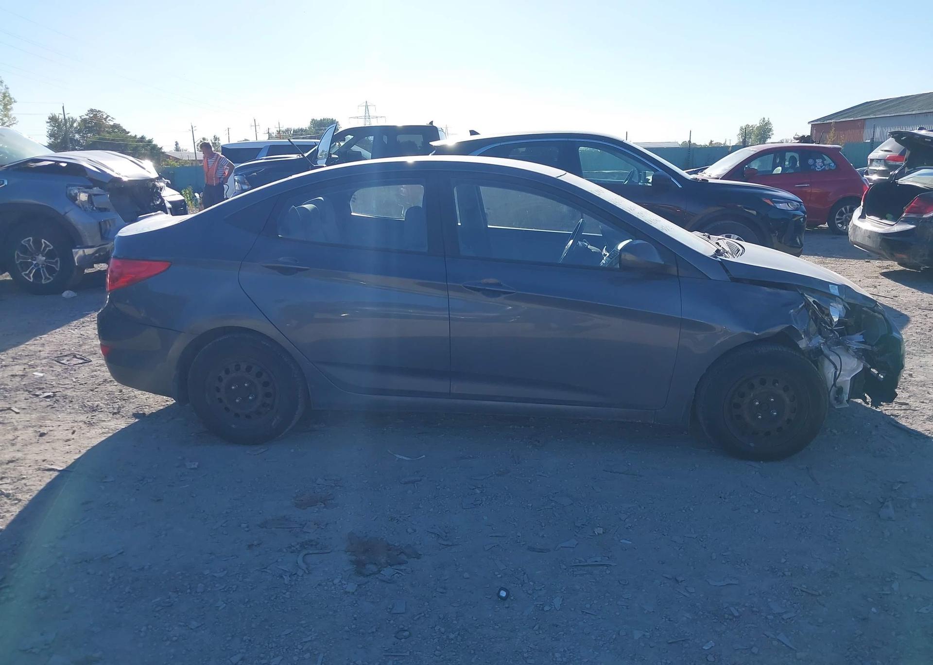 2013 HYUNDAI ACCENT GL