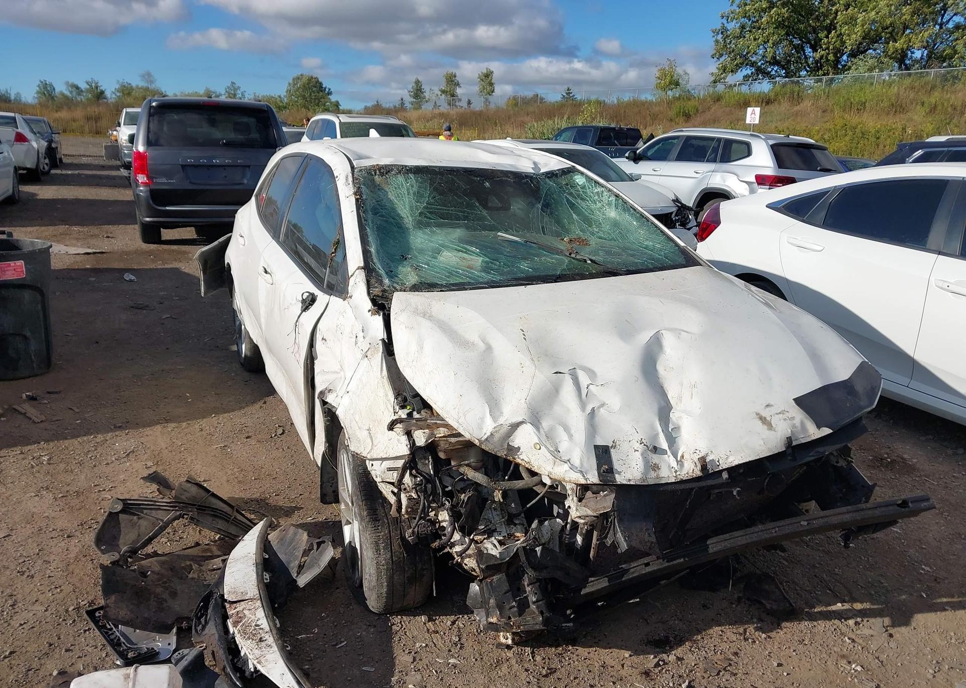 2019 TOYOTA COROLLA