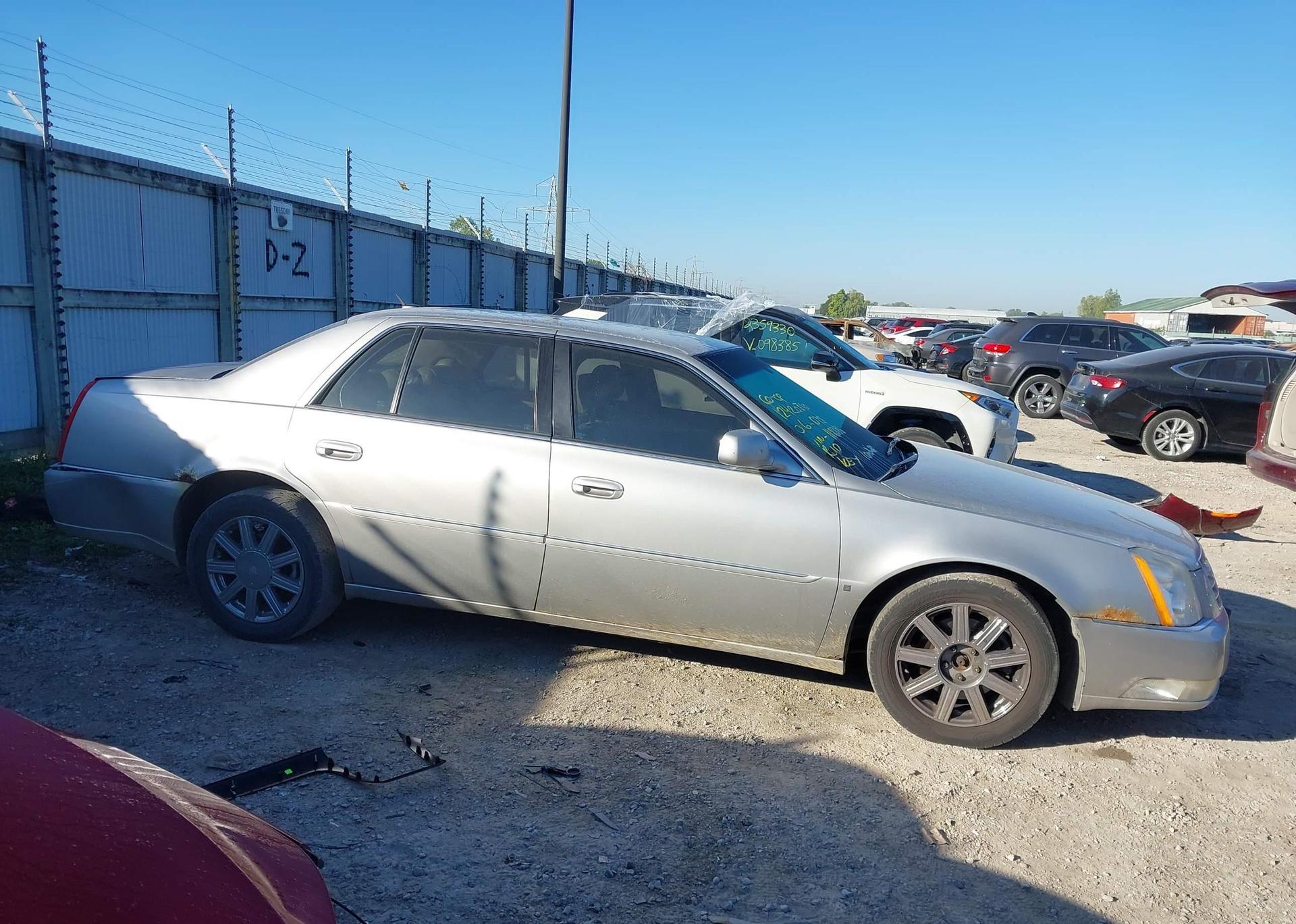2006 CADILLAC DTS
