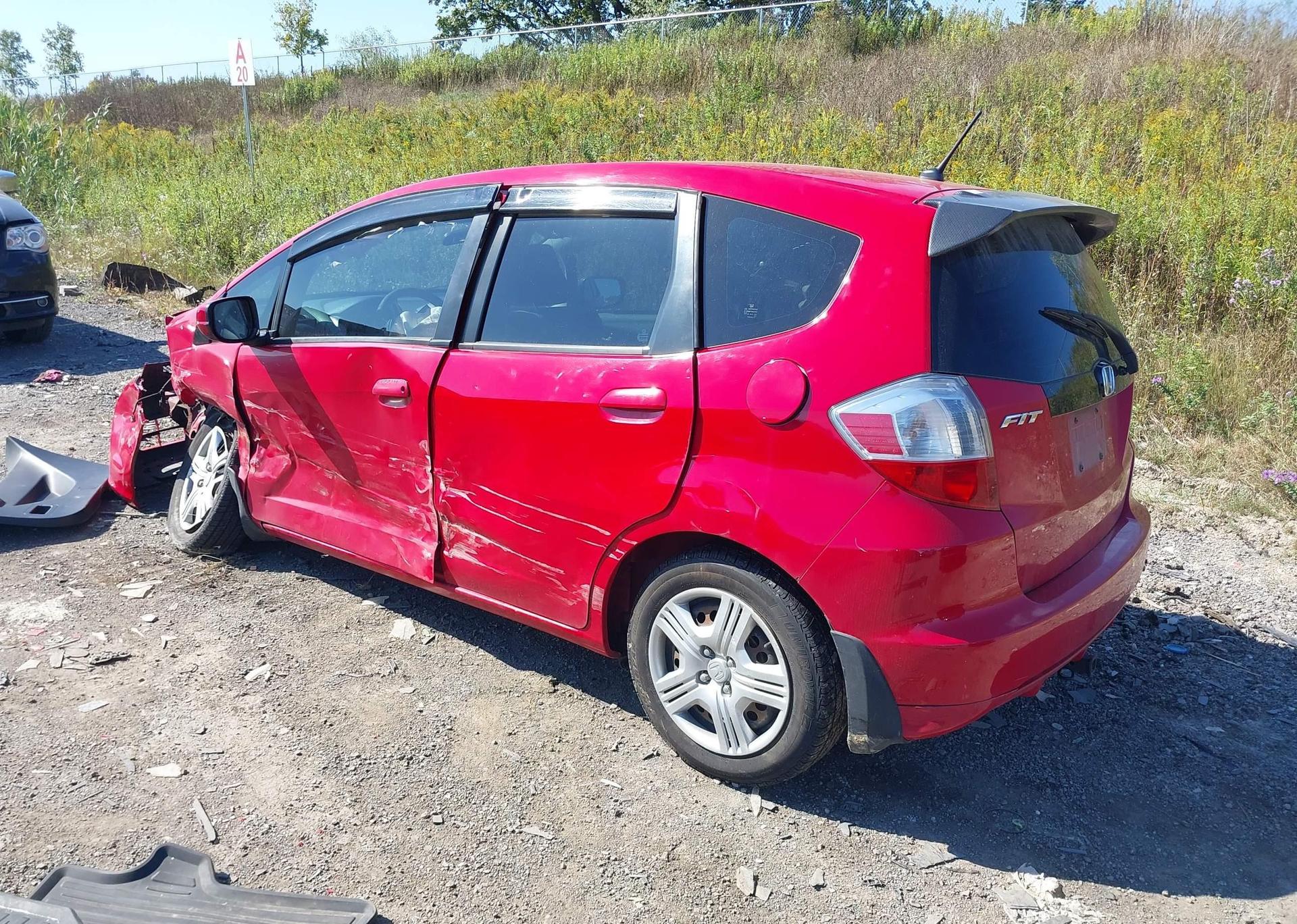 2013 HONDA FIT LX