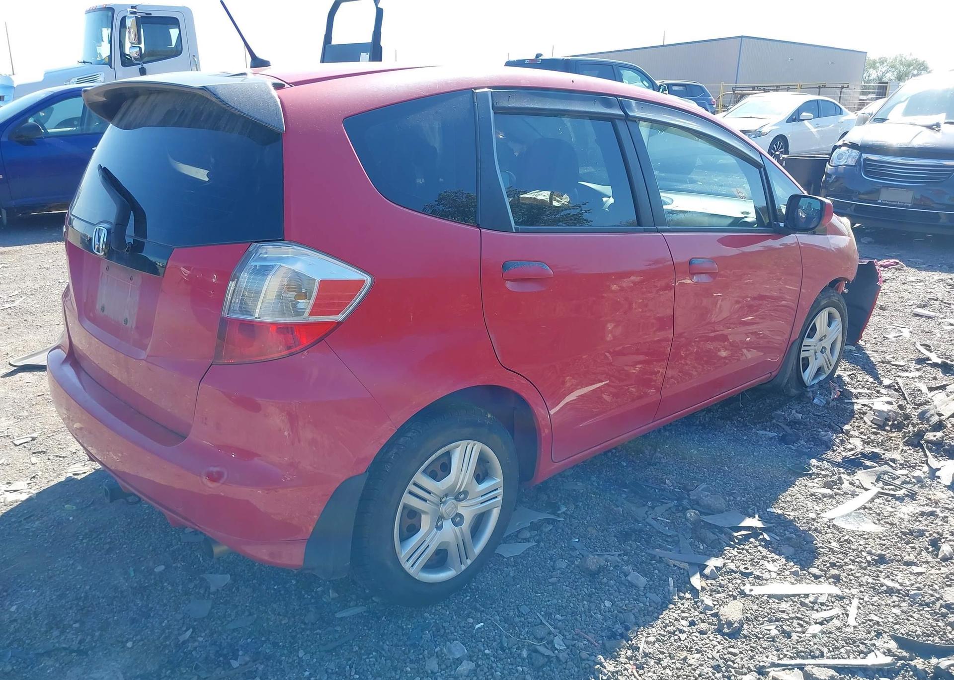 2013 HONDA FIT LX
