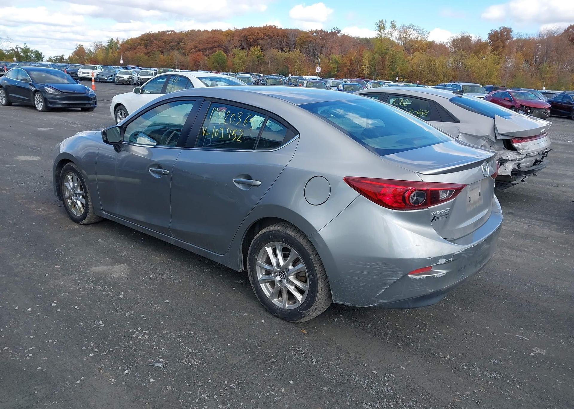 2014 MAZDA MAZDA3