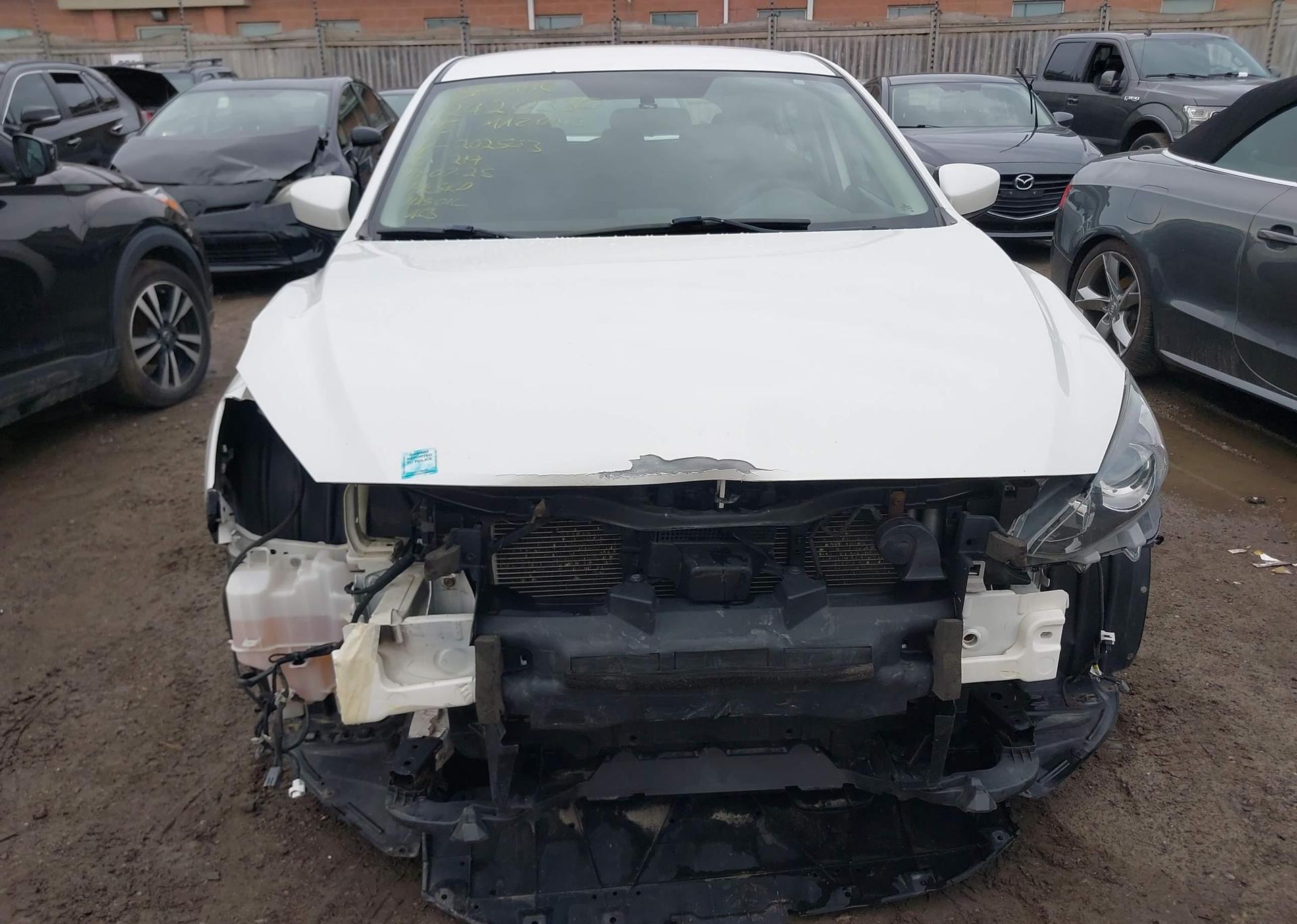 2015 MAZDA MAZDA3