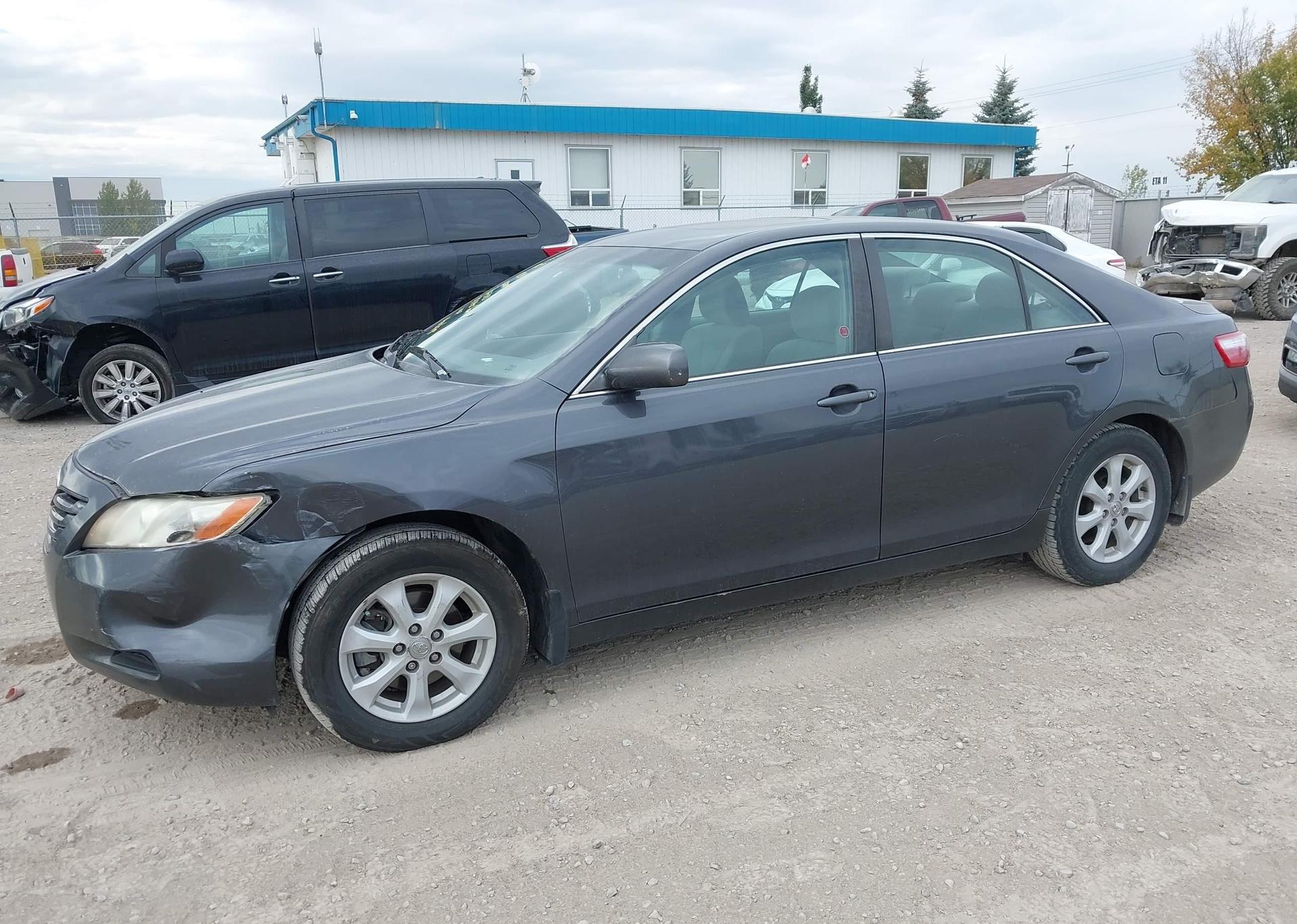 2009 TOYOTA CAMRY SE