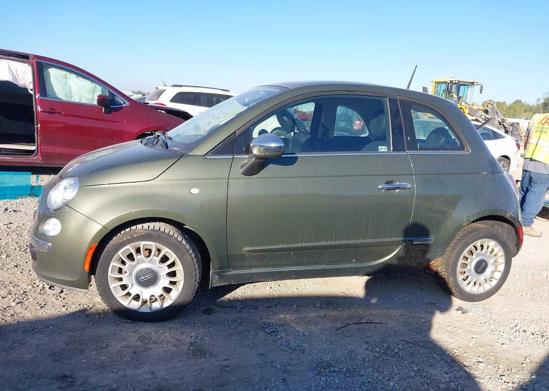 2012 FIAT 500 LOUNGE