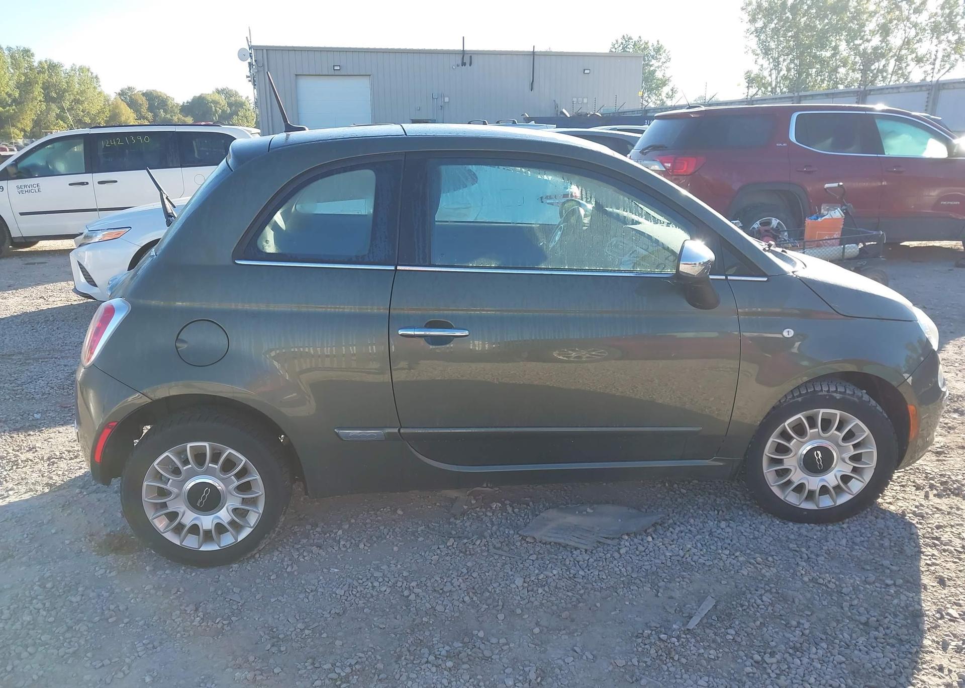 2012 FIAT 500 LOUNGE