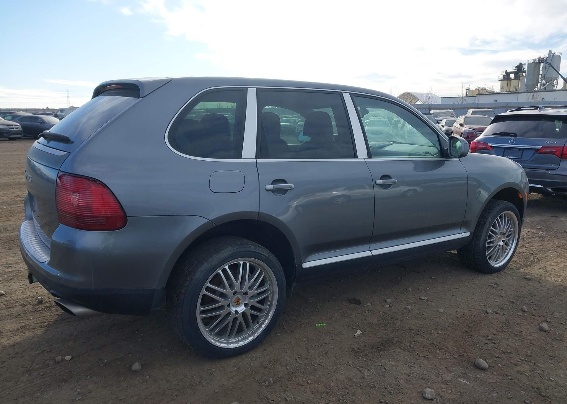 2004 PORSCHE CAYENNE S