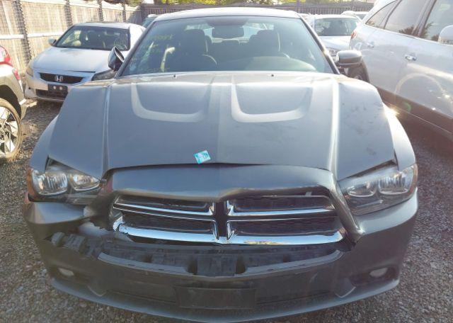 2011 DODGE CHARGER