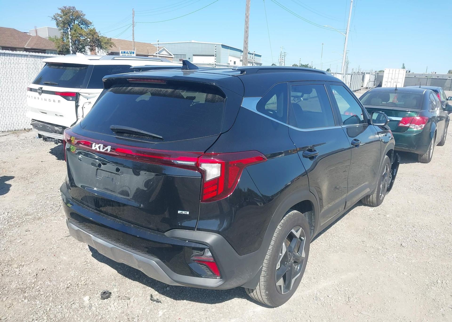 2025 KIA SELTOS EX