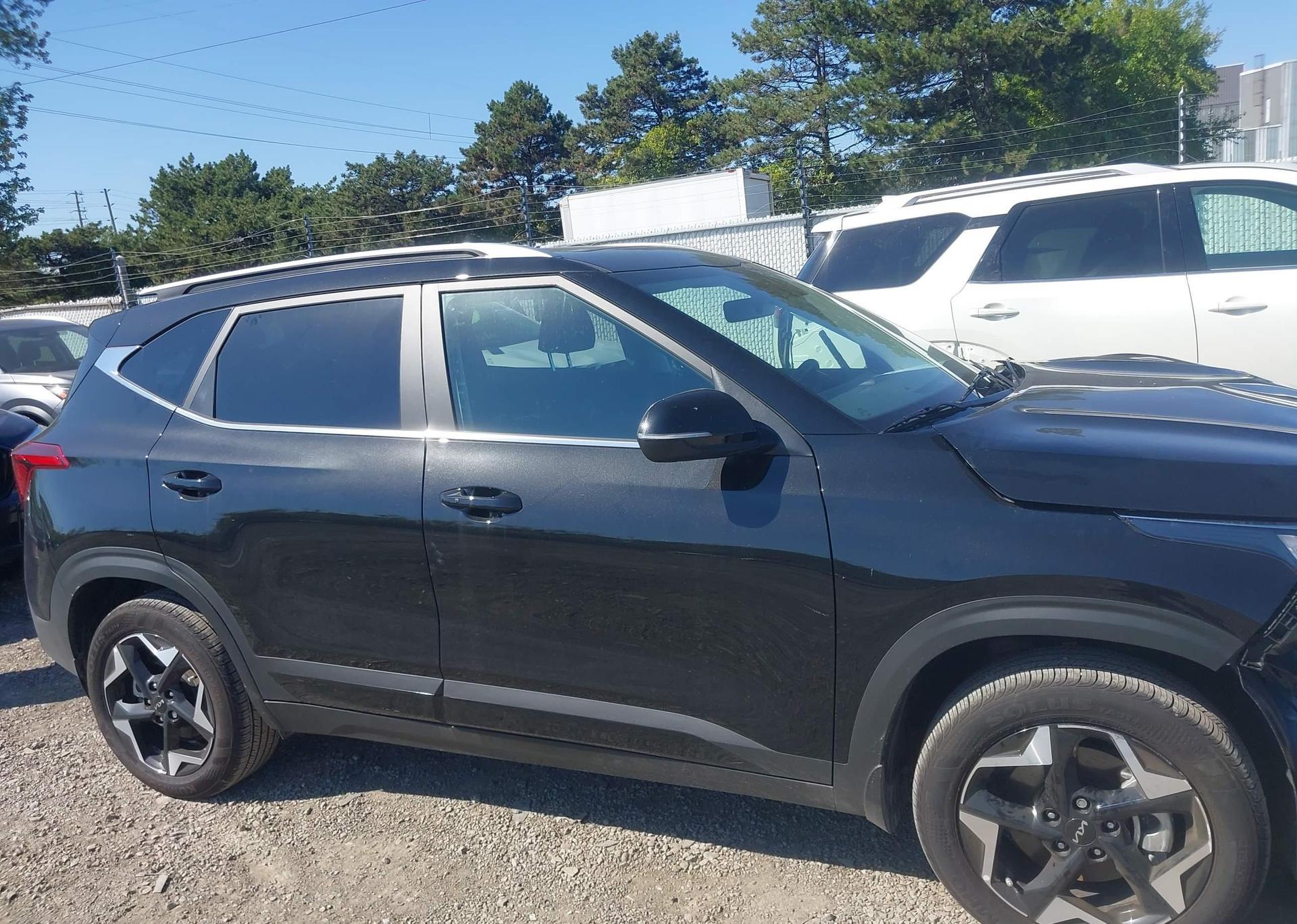 2025 KIA SELTOS EX