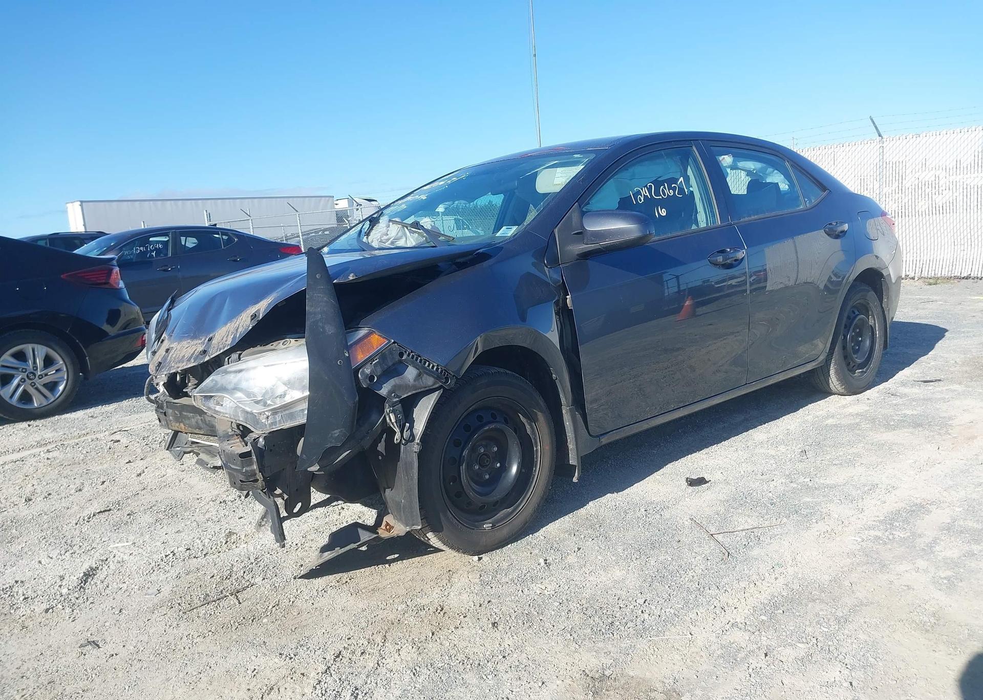 2016 TOYOTA COROLLA LE