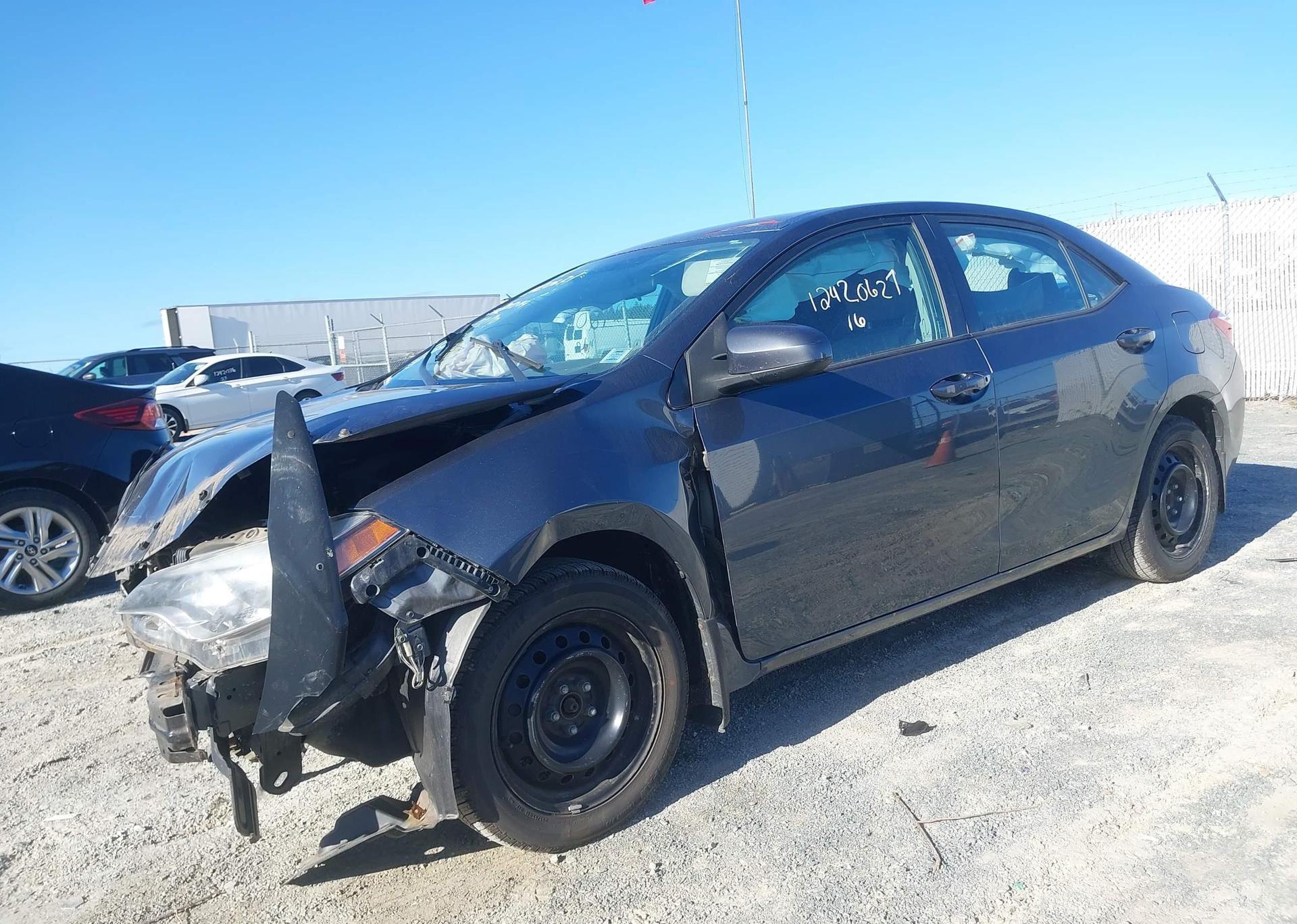 2016 TOYOTA COROLLA LE