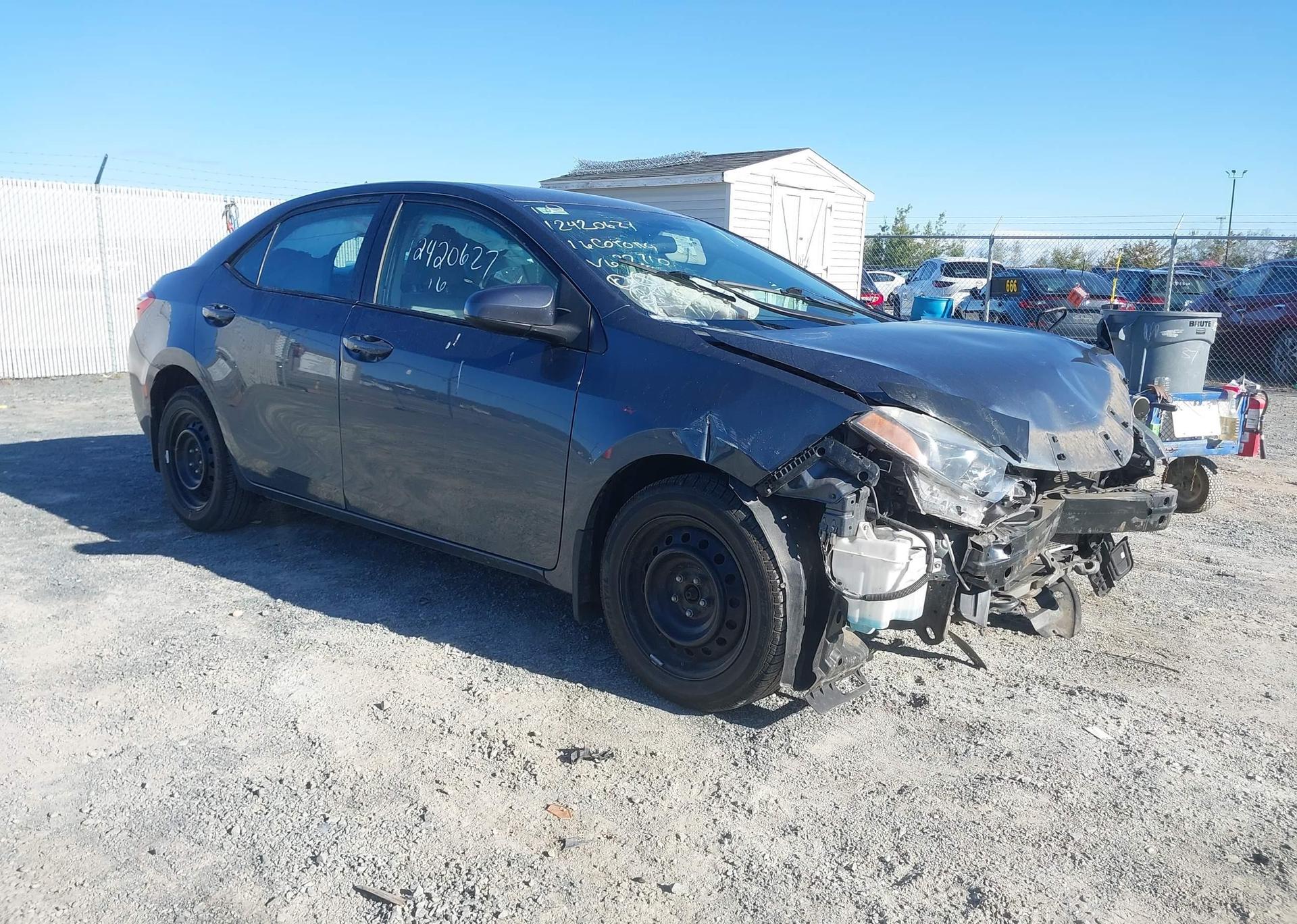 2016 TOYOTA COROLLA LE