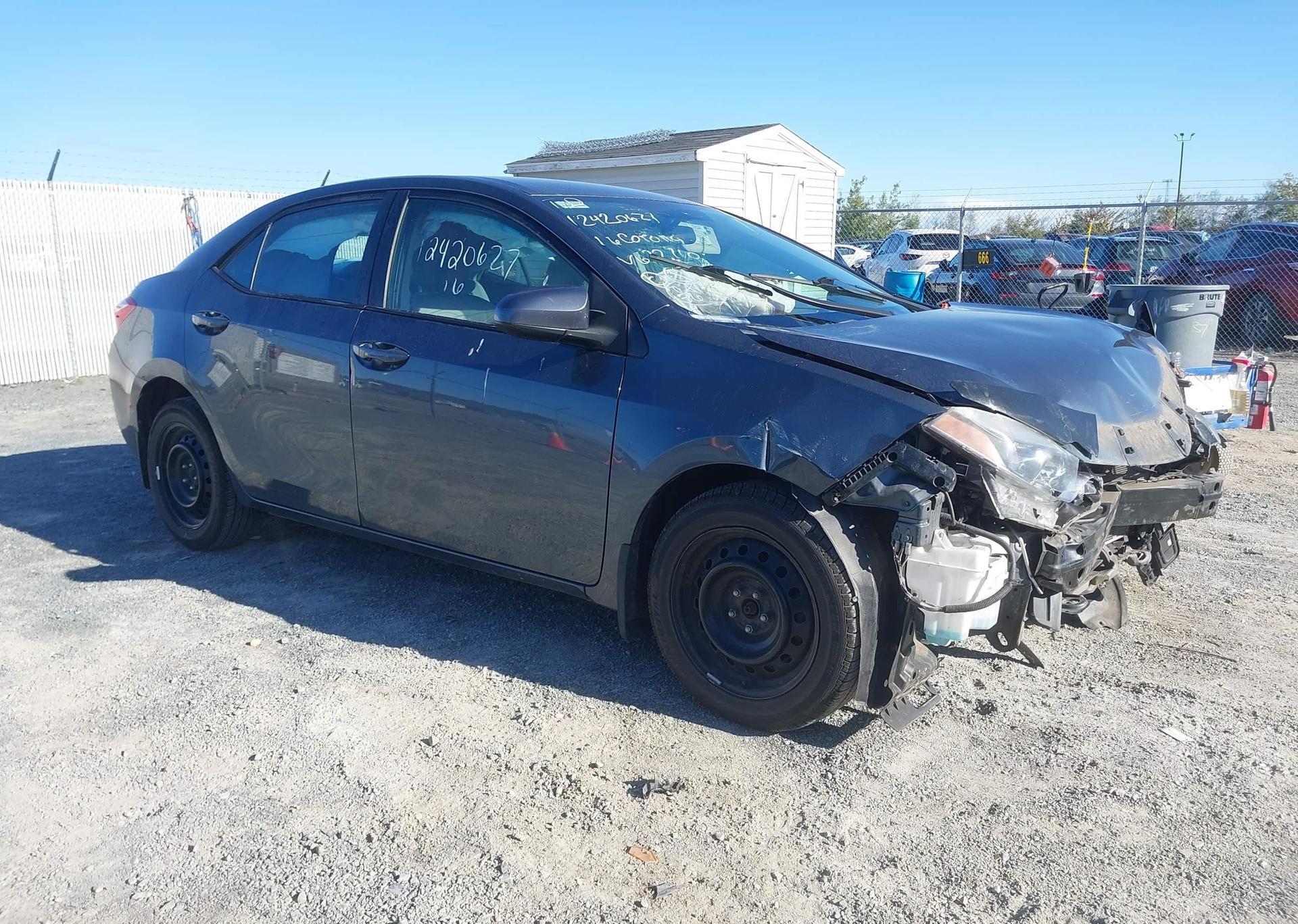 2016 TOYOTA COROLLA LE