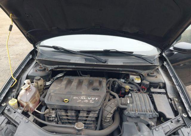 2014 CHRYSLER 200 LX