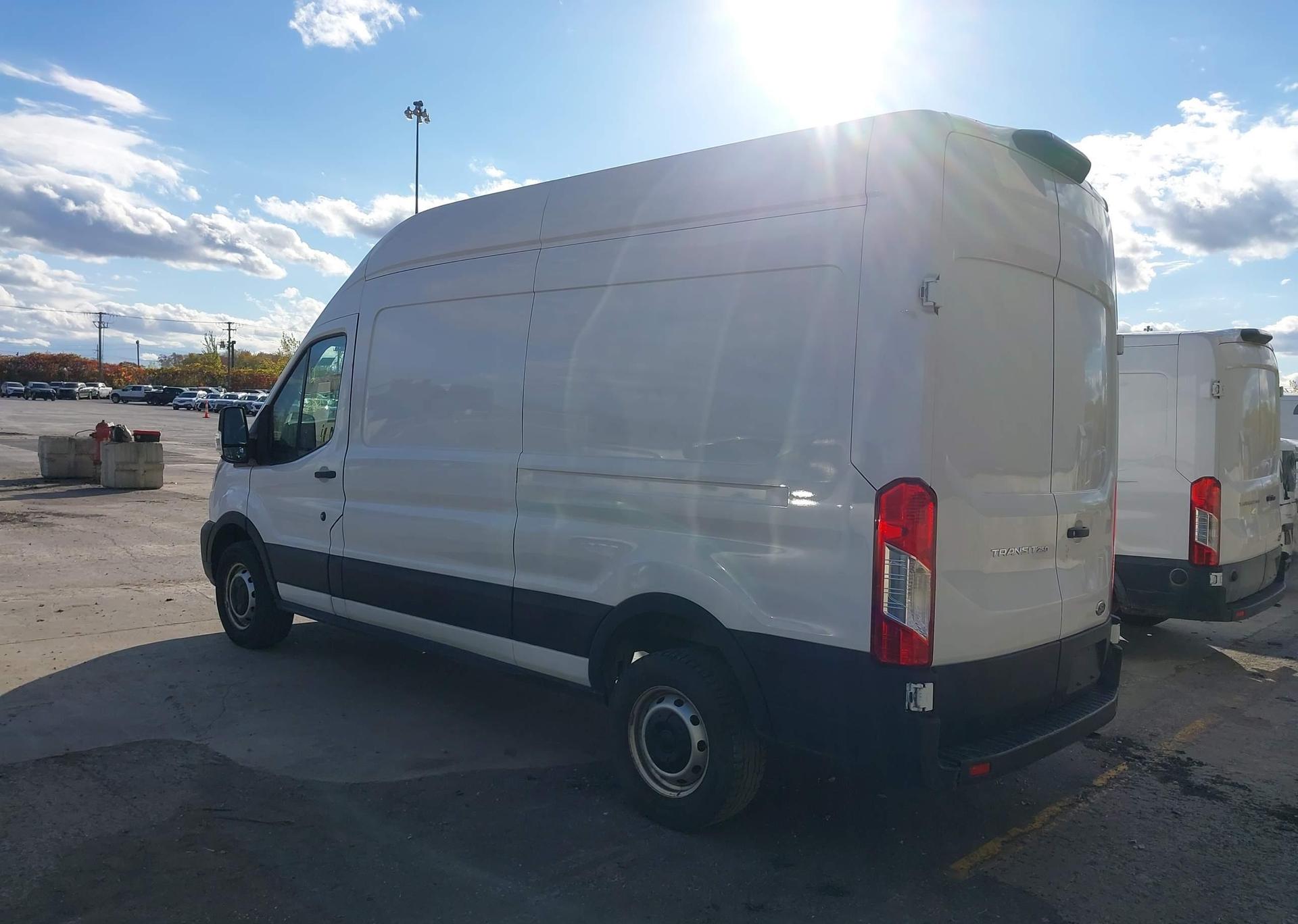 2023 FORD transit t-250