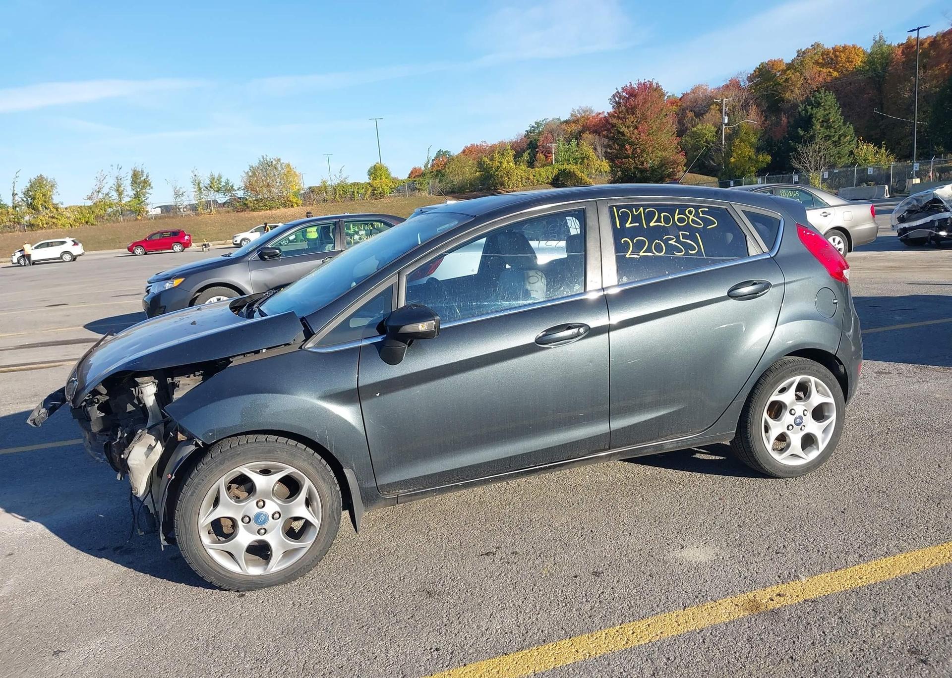 2011 FORD Fiesta