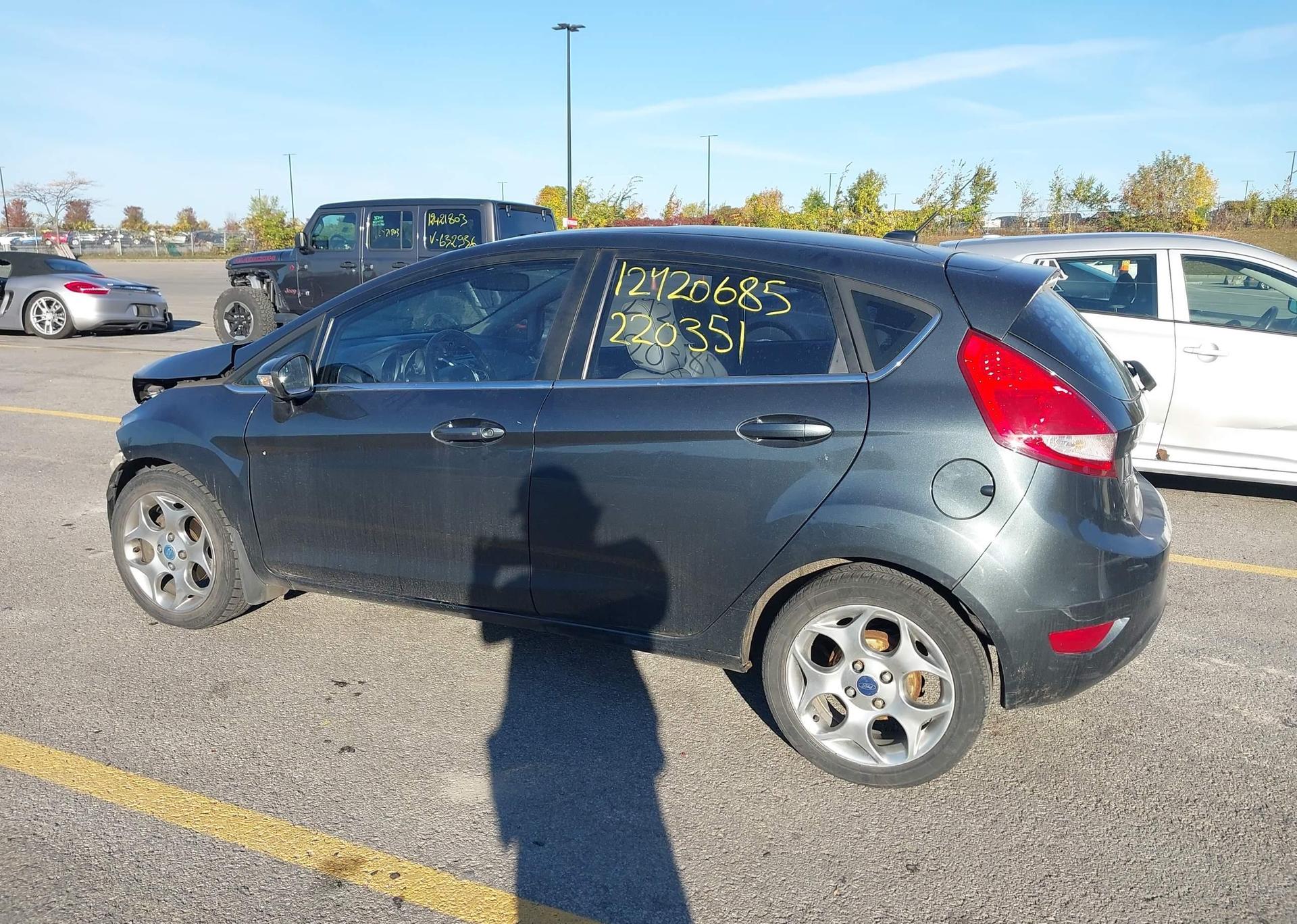2011 FORD Fiesta
