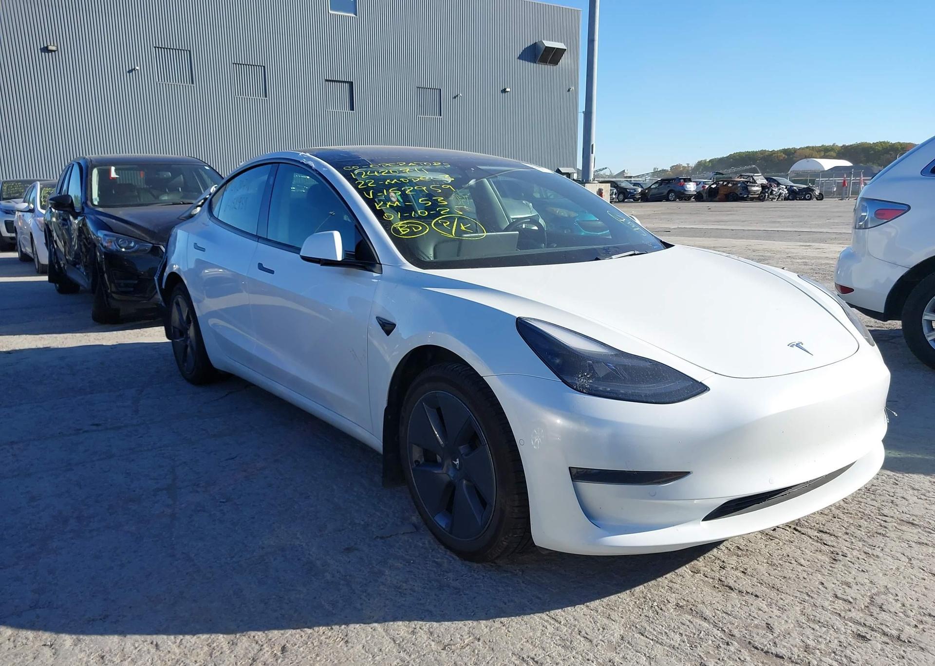 2022 TESLA MODEL 3 RWD