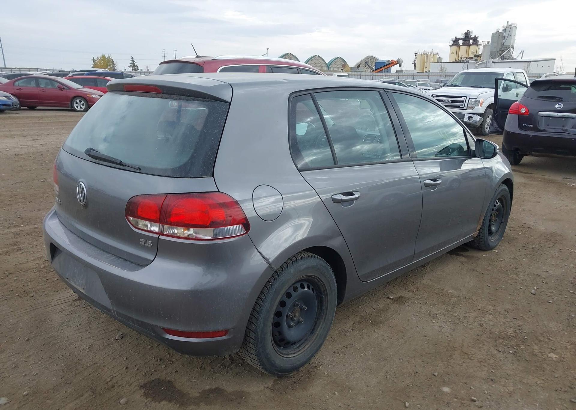 2010 VOLKSWAGEN GOLF