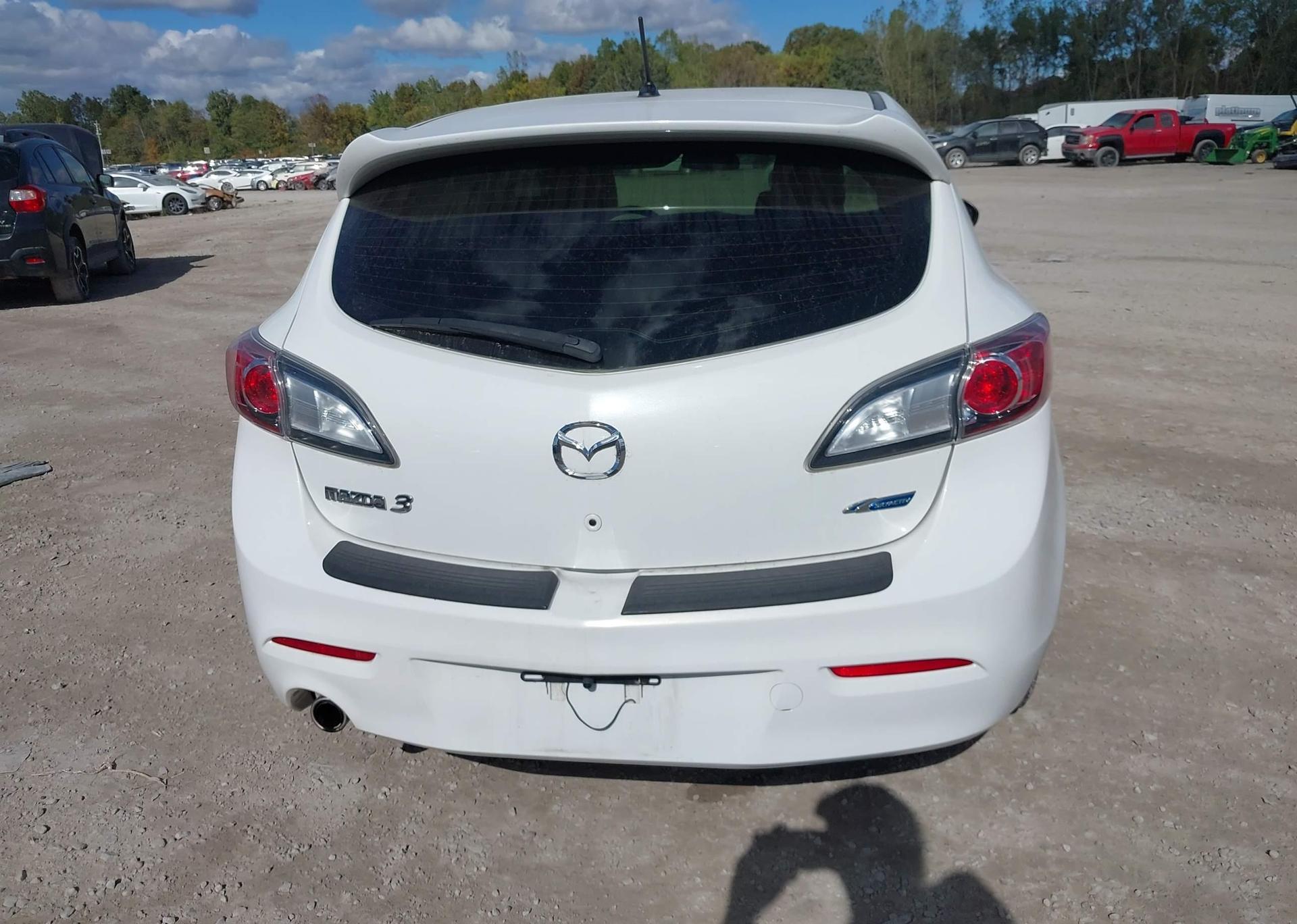 2012 MAZDA MAZDA3