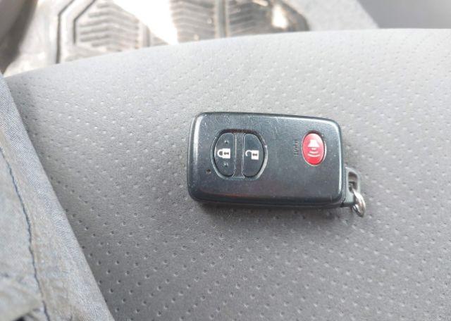 2011 TOYOTA PRIUS